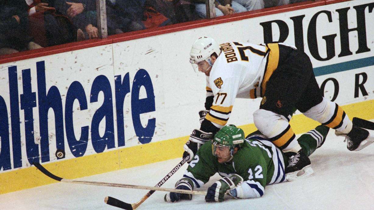 Throwback 5-game series force players to 'embrace the grind'