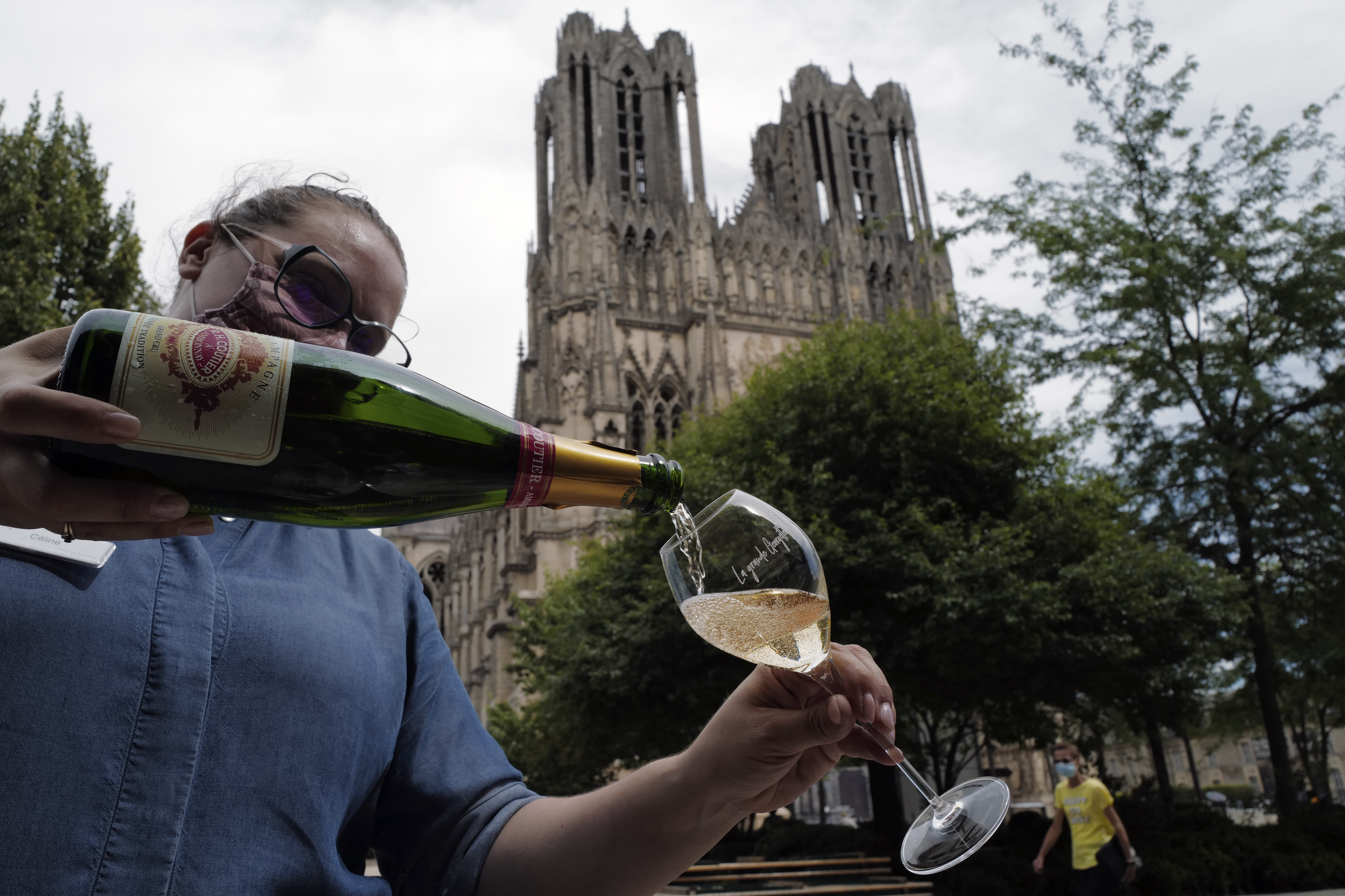 Champagne losing its fizz as global pandemic clobbers sales