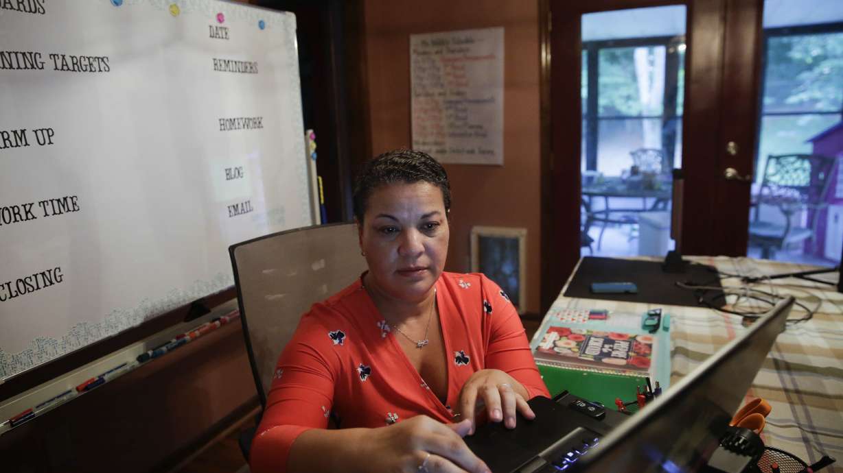 Virtual school: Teachers want to improve but training varies