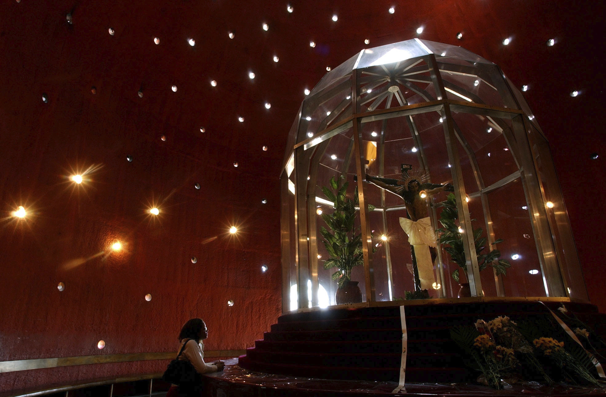 Nicaragua police discount arson in fire at cathedral