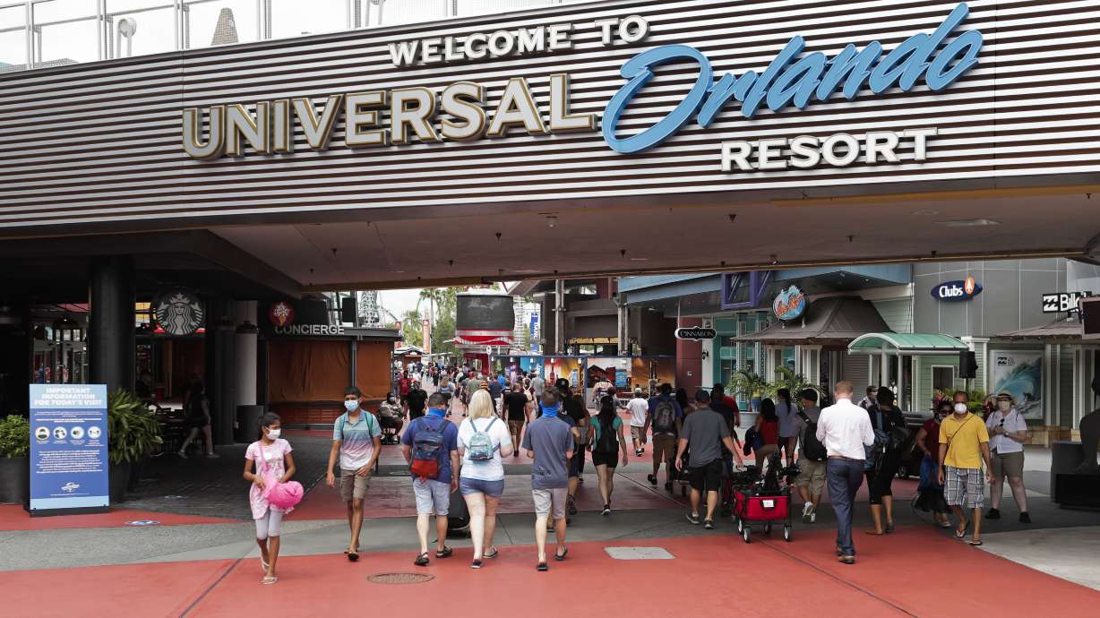 Universal Orlando laying off undisclosed number of workers
