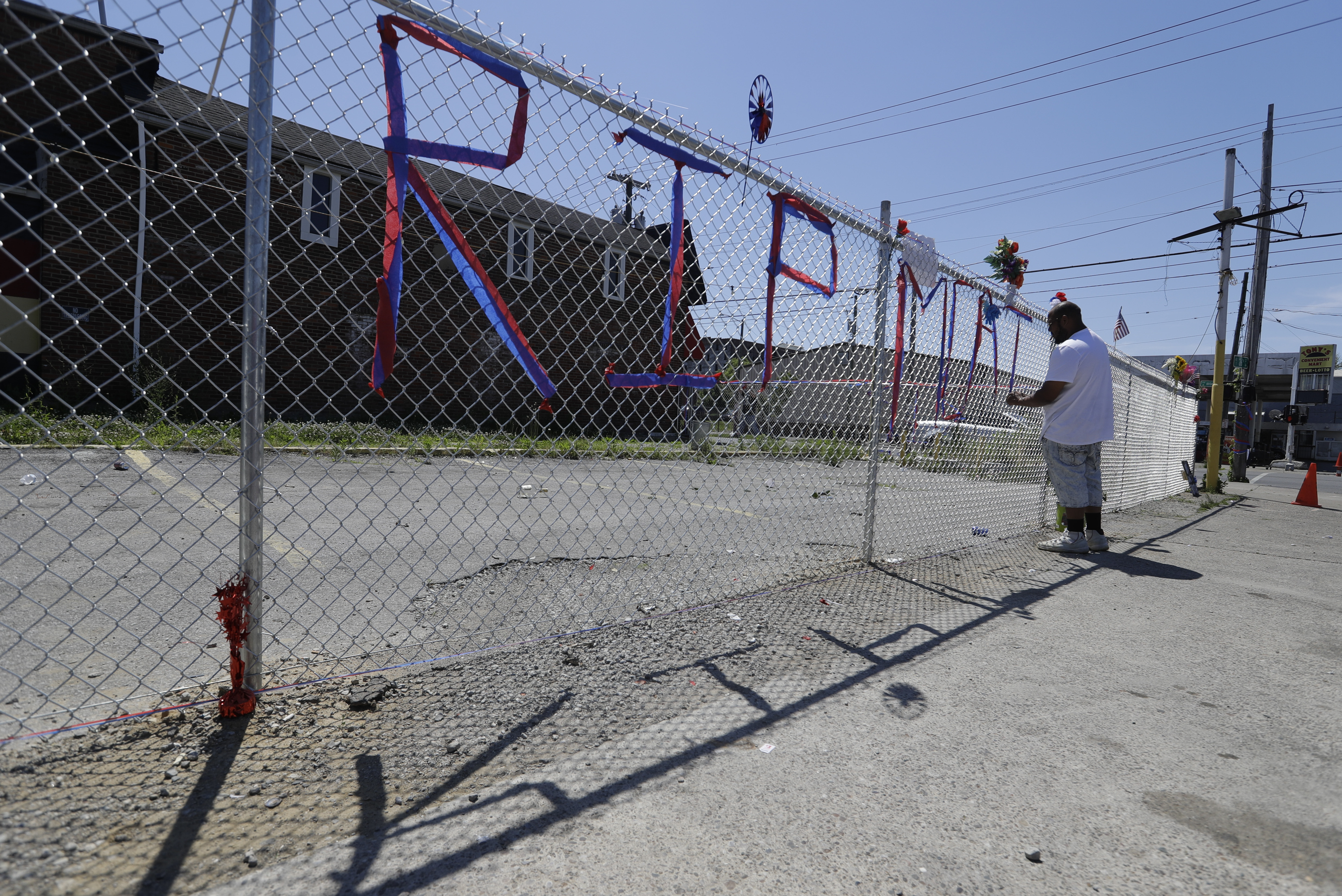 Probe of Kentucky barbecue cook's fatal shooting completed