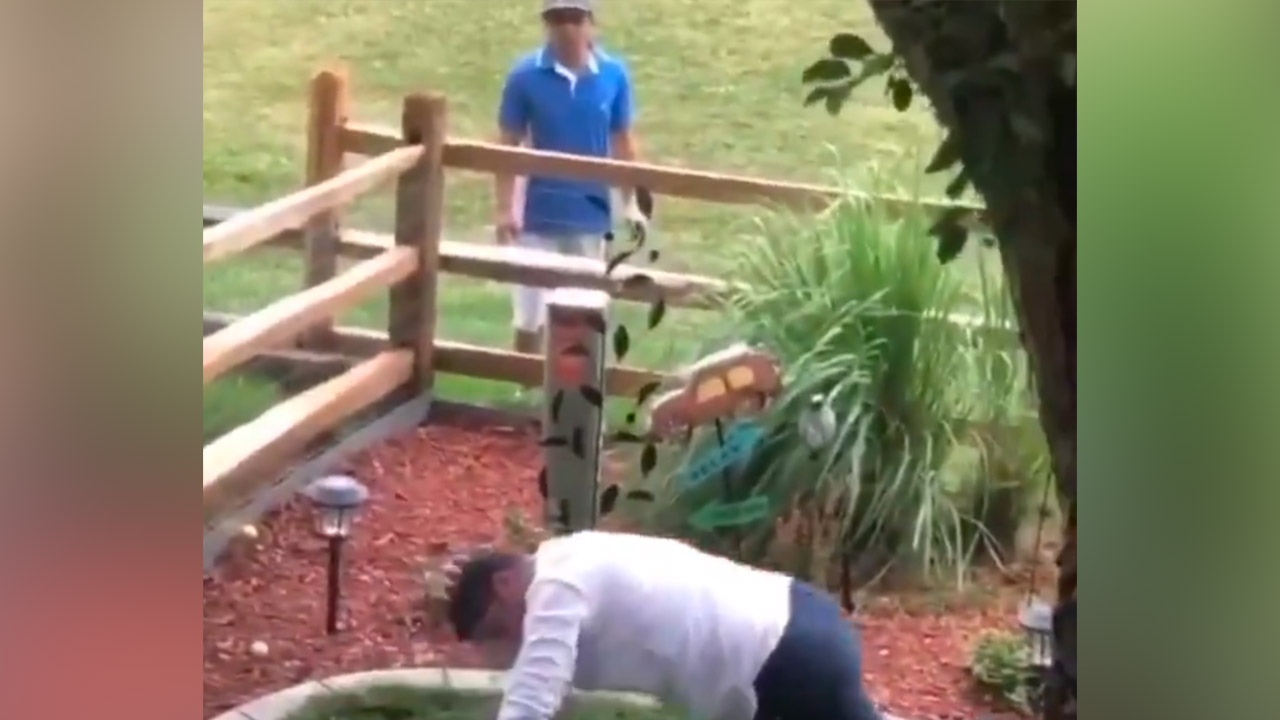 Have You Seen This? Dad pulls ultimate dad joke on golfer