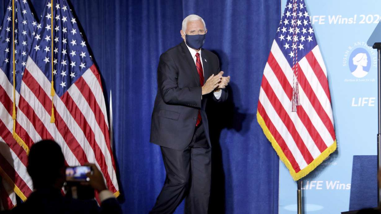 Pence tours pregnancy center, fires up GOP base in Florida