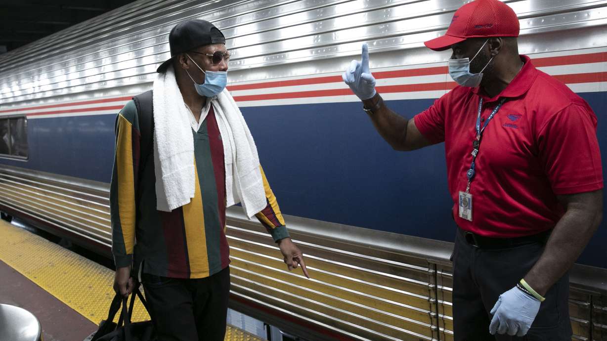 NYC begins registering travelers at COVID-19 checkpoints