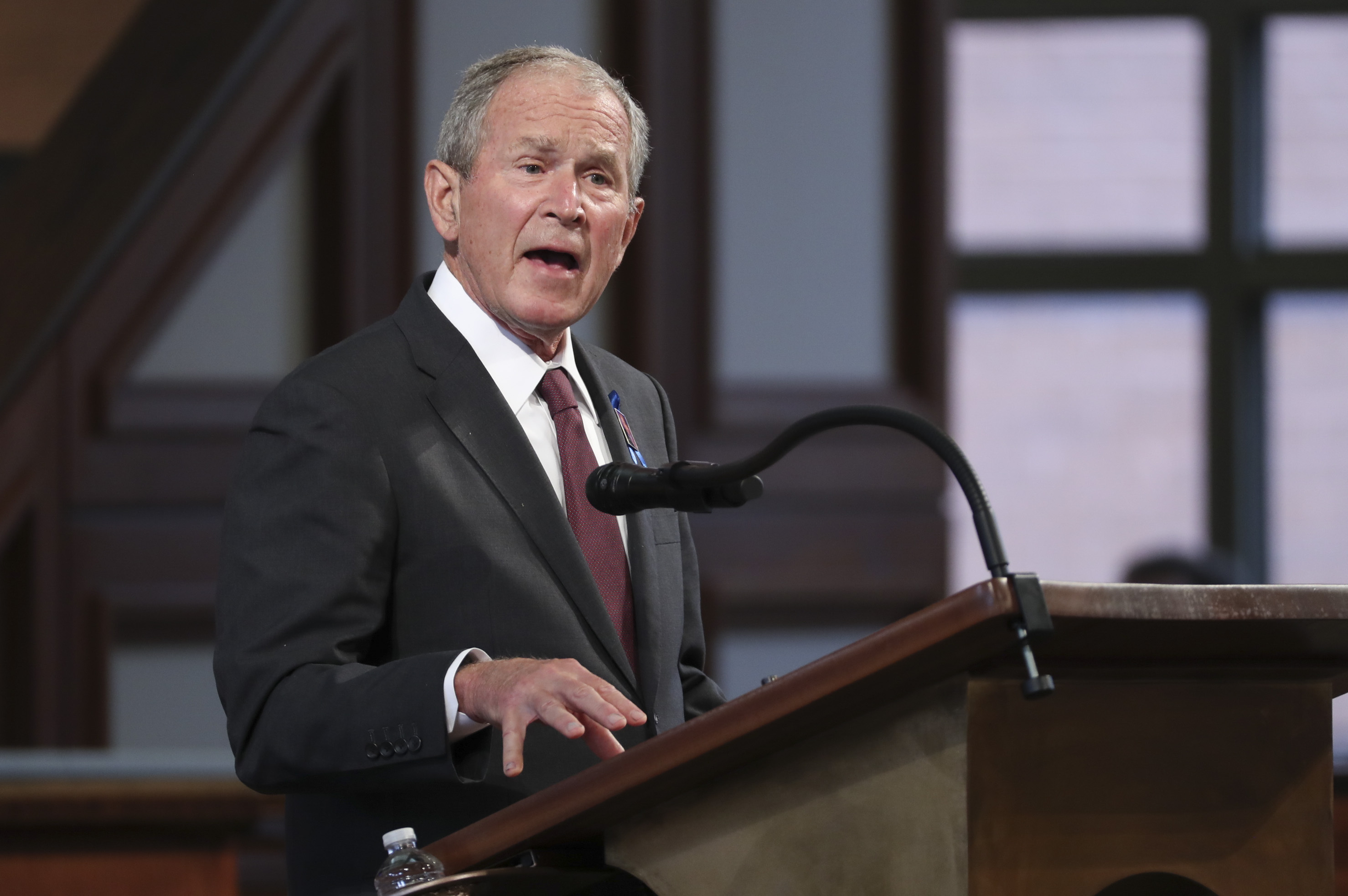Former President Bush pays tribute to immigrants in new book
