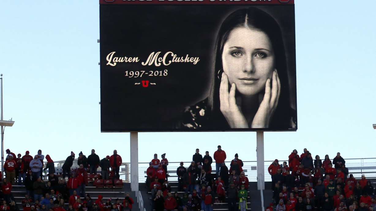 Utah cop accused of mishandling explicit images loses job