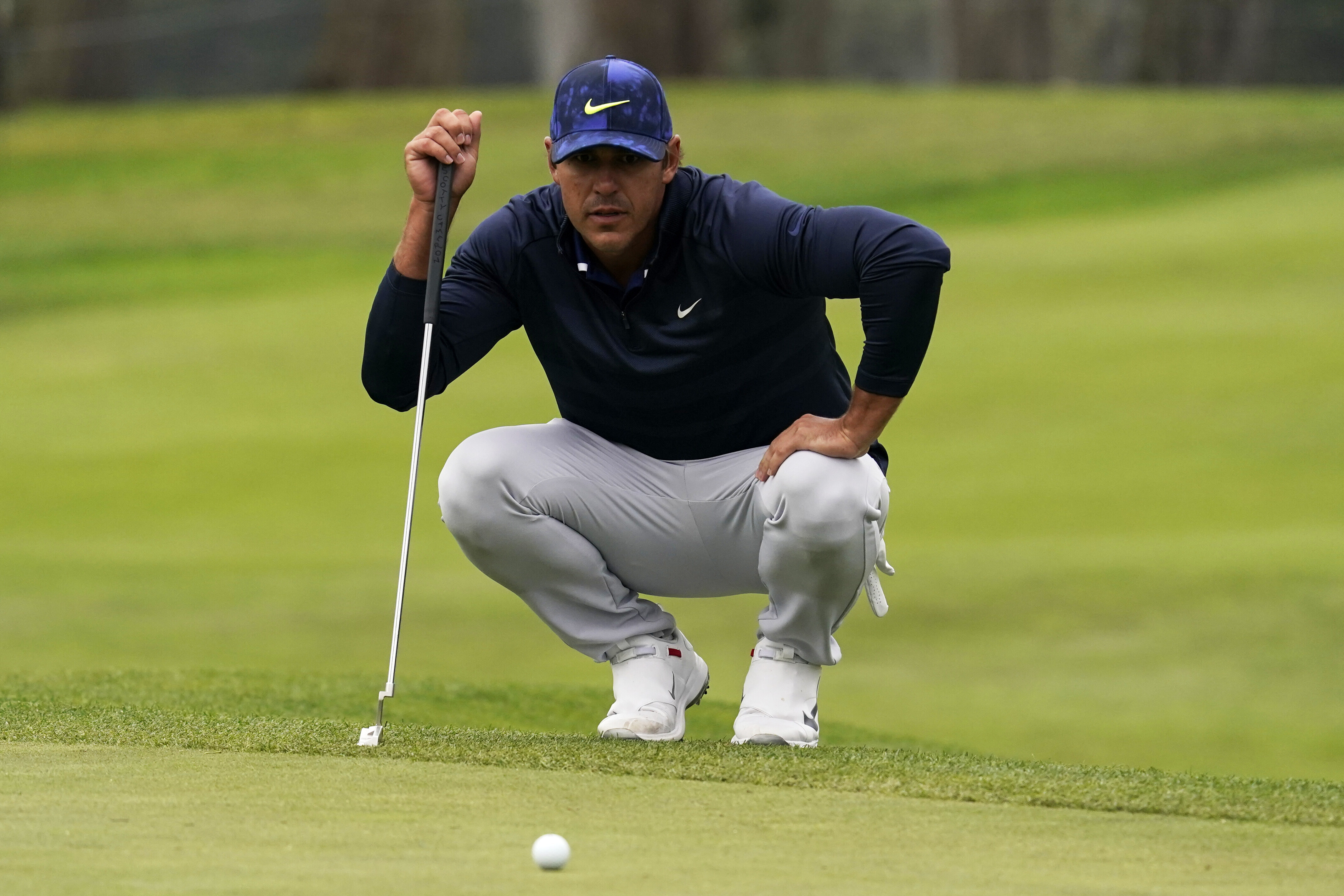 Three-peat? 3 straight bogeys leave Koepka in neutral at PGA