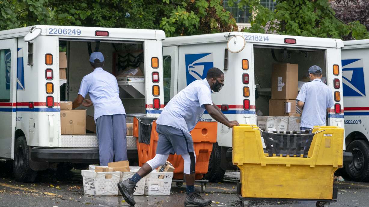 Postal Service emerges as flash point heading into election