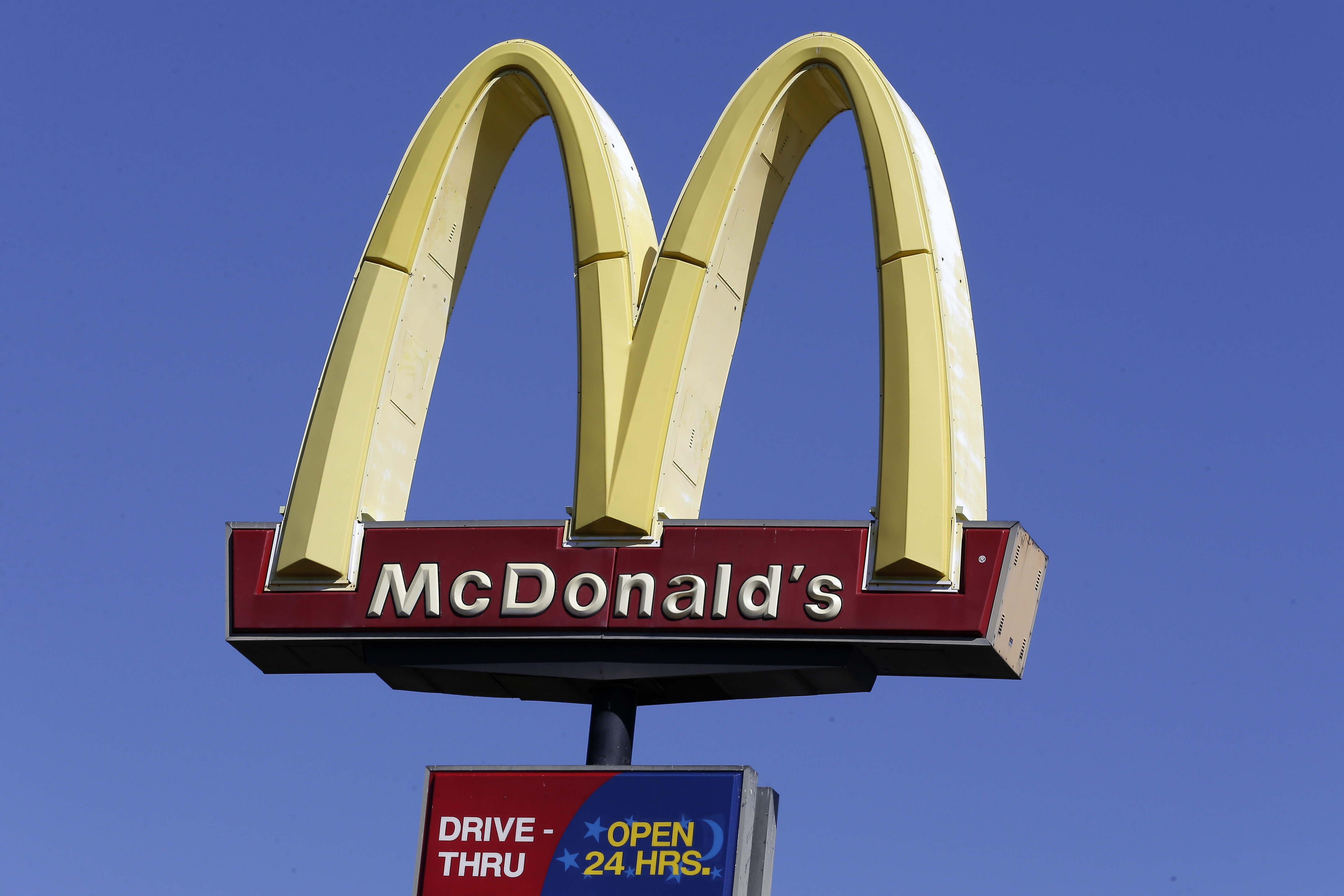 McDonald's sues ousted CEO, alleging employee relationships