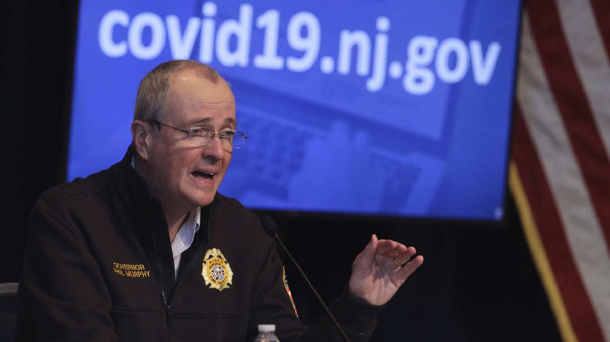 States strain to carry out Trump order on unemployment aid