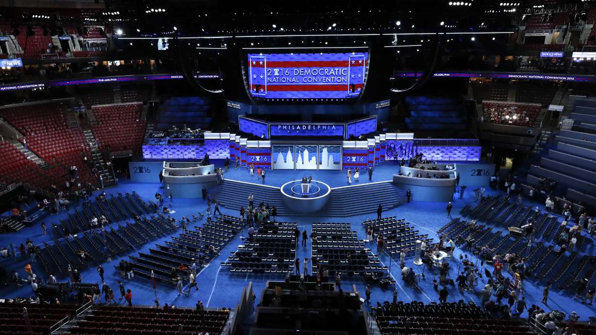 Democratic convention speakers span spectrum of US politics