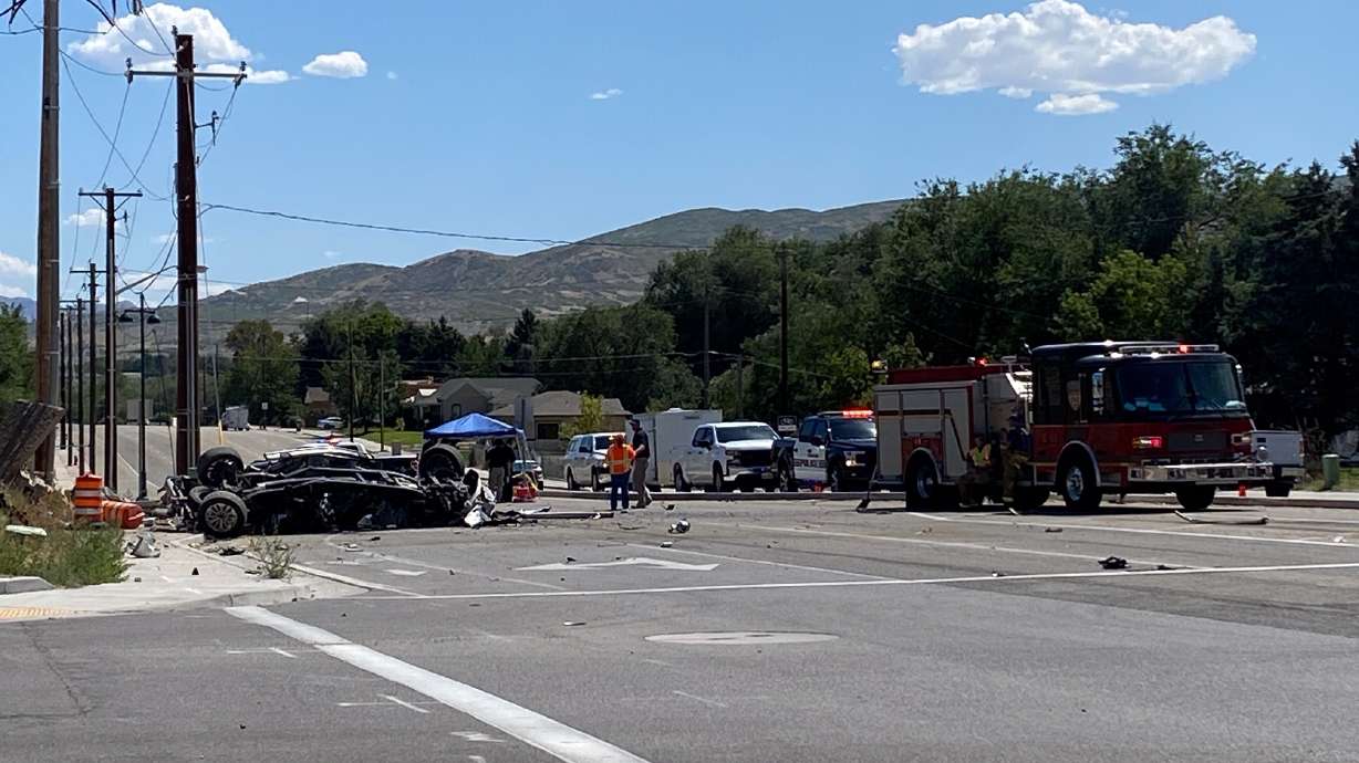 1 person killed in Bluffdale crash