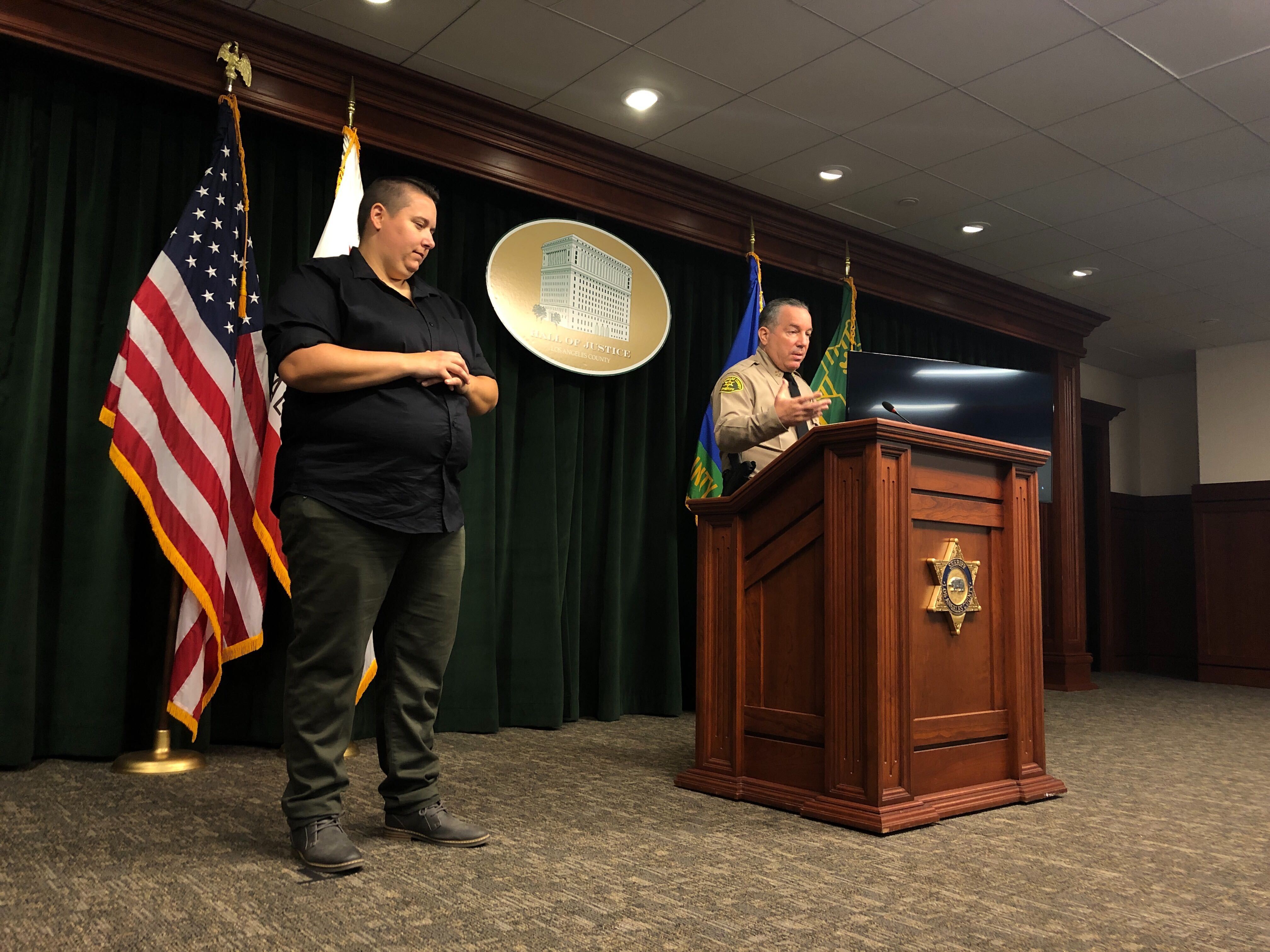 Los Angeles sheriff's deputies to get body-worn cameras