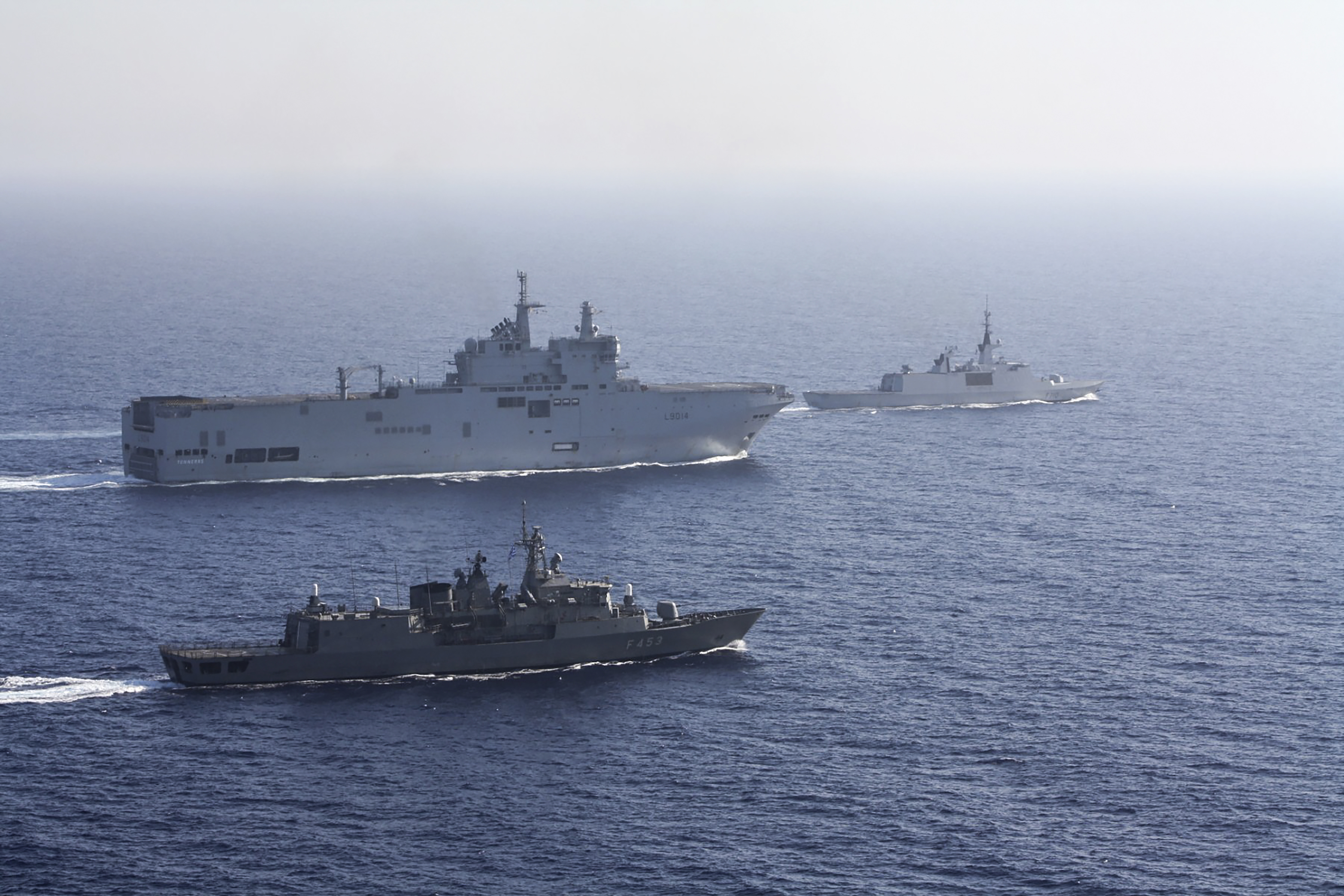 Greece welcomes French navy presence in Meditteranean