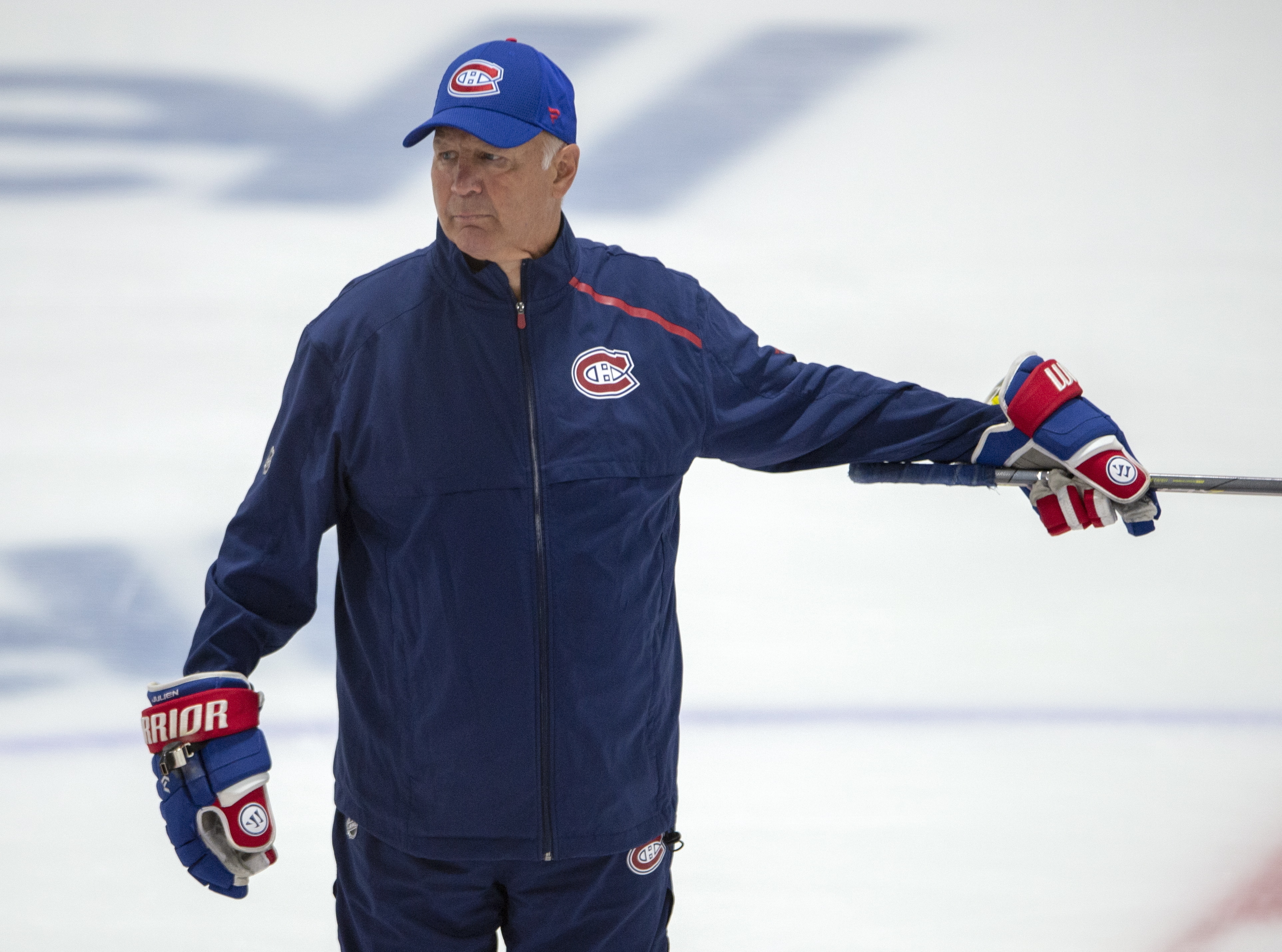 Canadiens coach Claude Julien hospitalized with chest pains