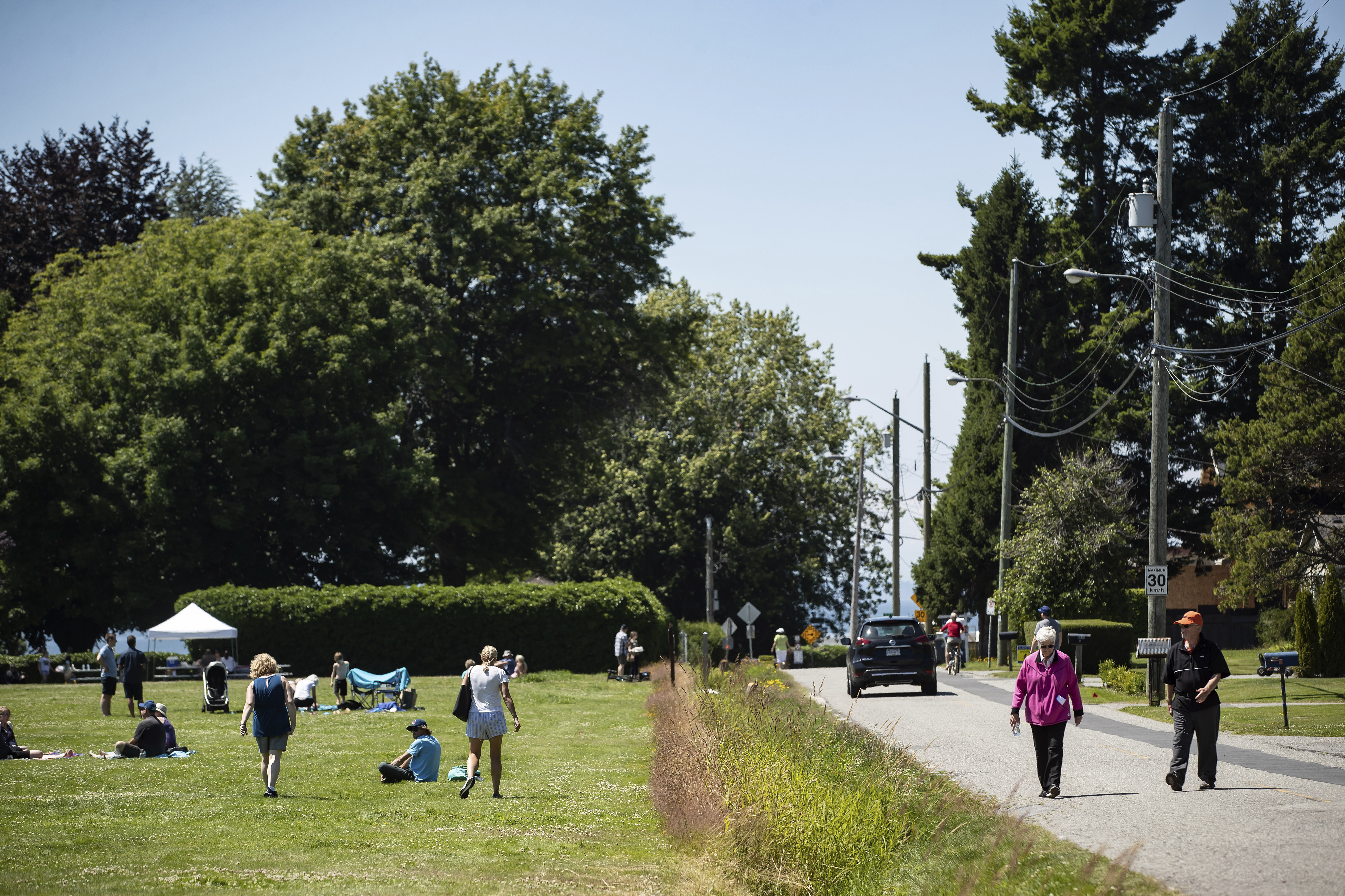Canada U.S border restrictions extended to at least Sept. 