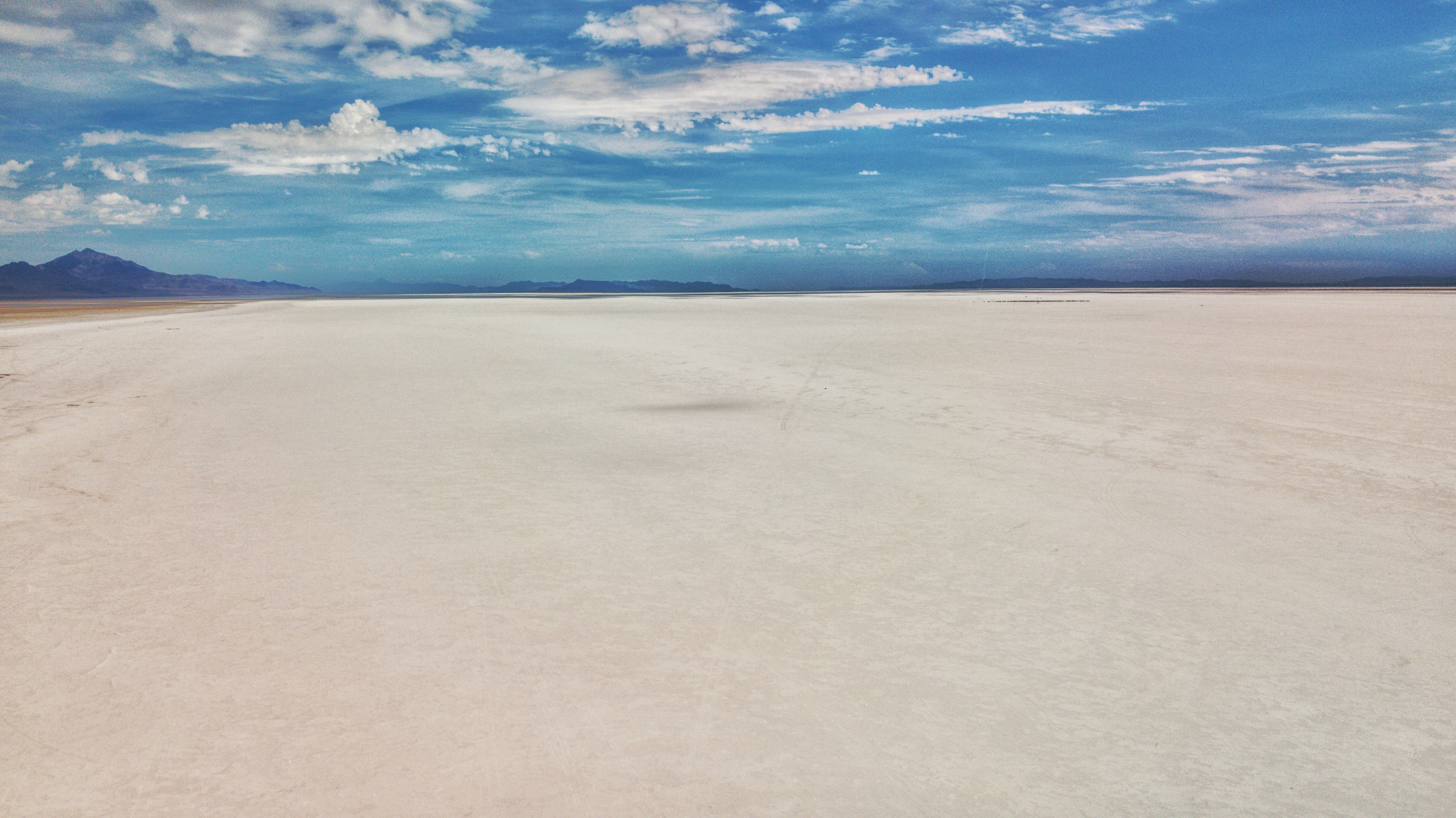 Veteran motorcycle rider crashes at 252 mph on Salt Flats