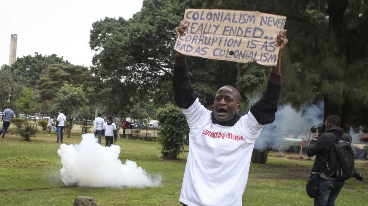 Kenyan police teargas anti-corruption protesters in Nairobi