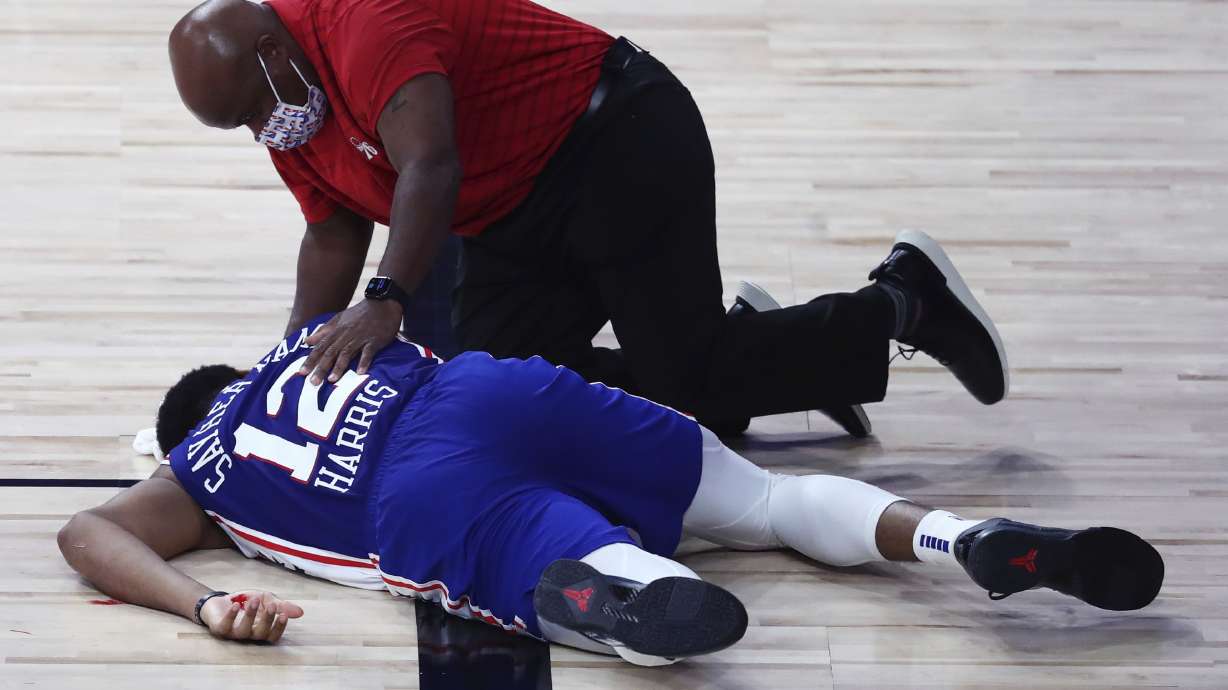 76ers' Tobias Harris falls in Game 3 vs. Celtics, cuts eye