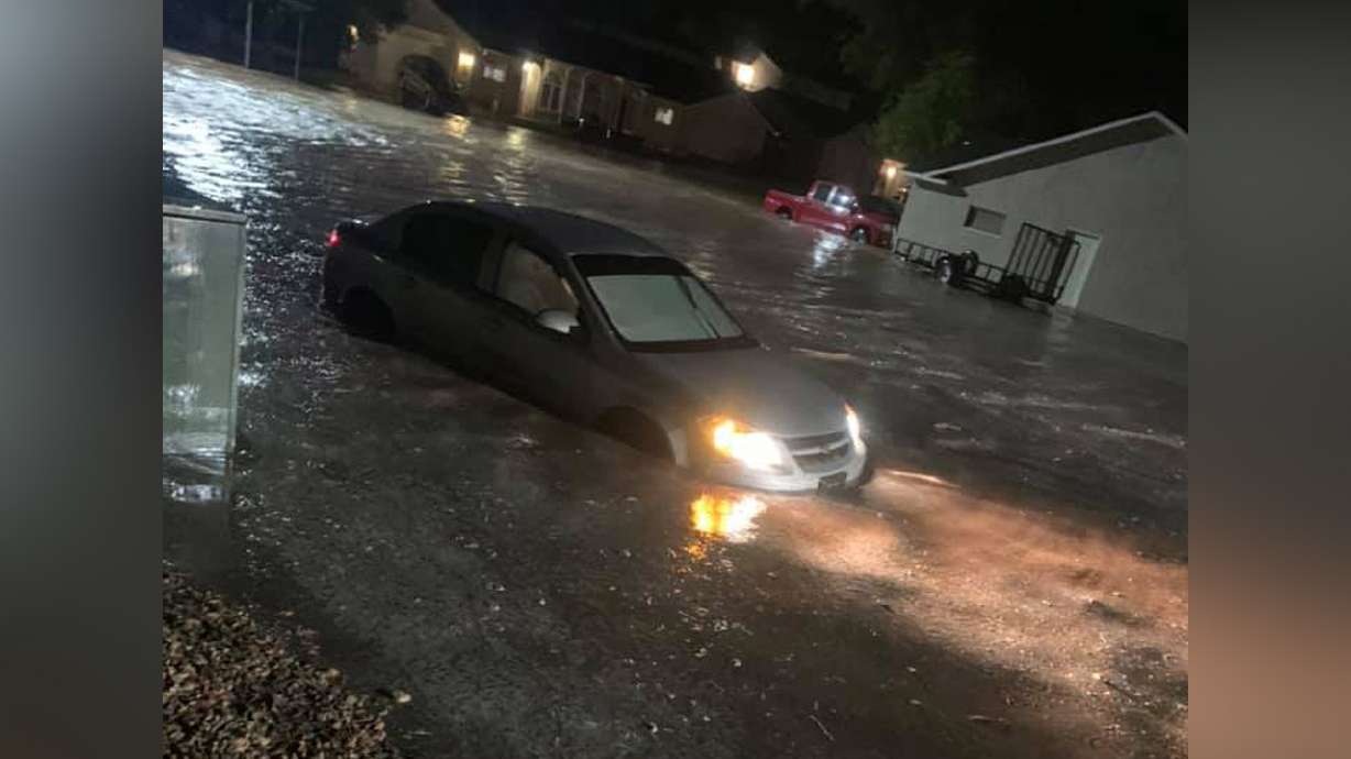Jen Riess Ksl Drivers stranded in St. George flooding asked to wait out rain | KSL.com
