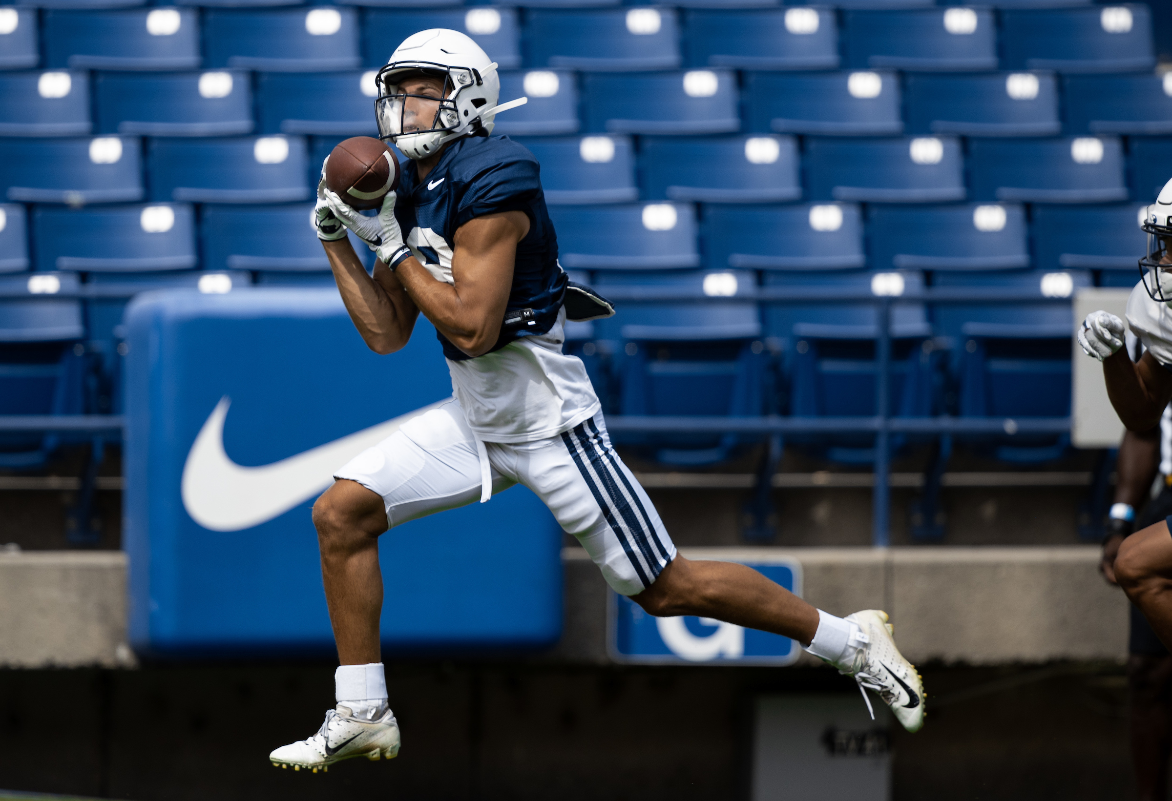 Romney, Gunner _W1_7159
20FTB PRAC 8-20
2020 BYU Football Fall Camp - Team Scrimmage in Lavell Edwards Stadium
June 19, 2020
Photo by Jaren Wilkey/BYU
© BYU PHOTO 2020
All Rights Reserved
photo@byu.edu (801)422-7322