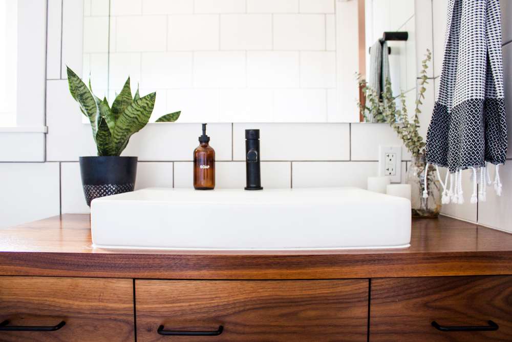 5 ways to make your bathroom feel more like a spa