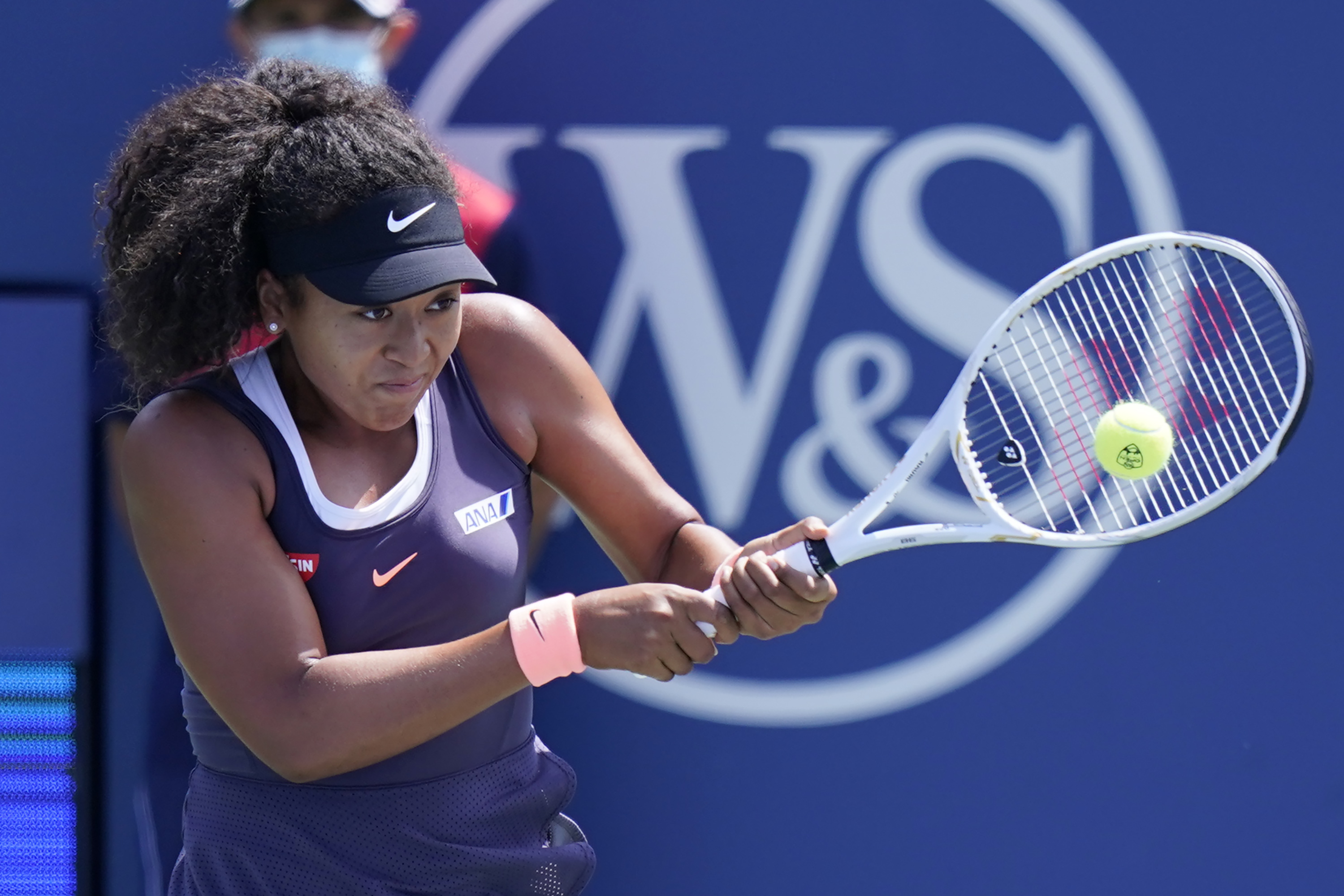 Osaka to play in NY after calling attention to injustice 