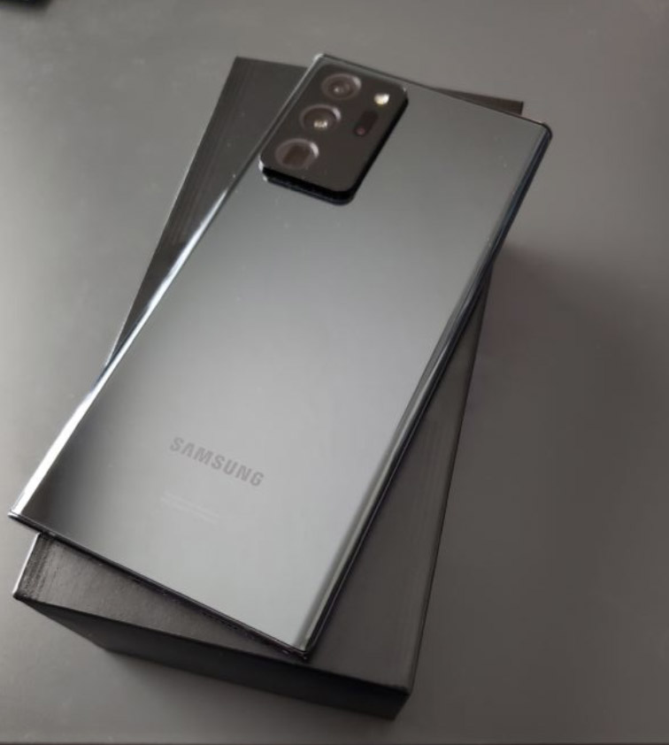 Galaxy Note 20 glass back in Mystic Black. (Photo: Mike Stapley, KSL.com contributor)