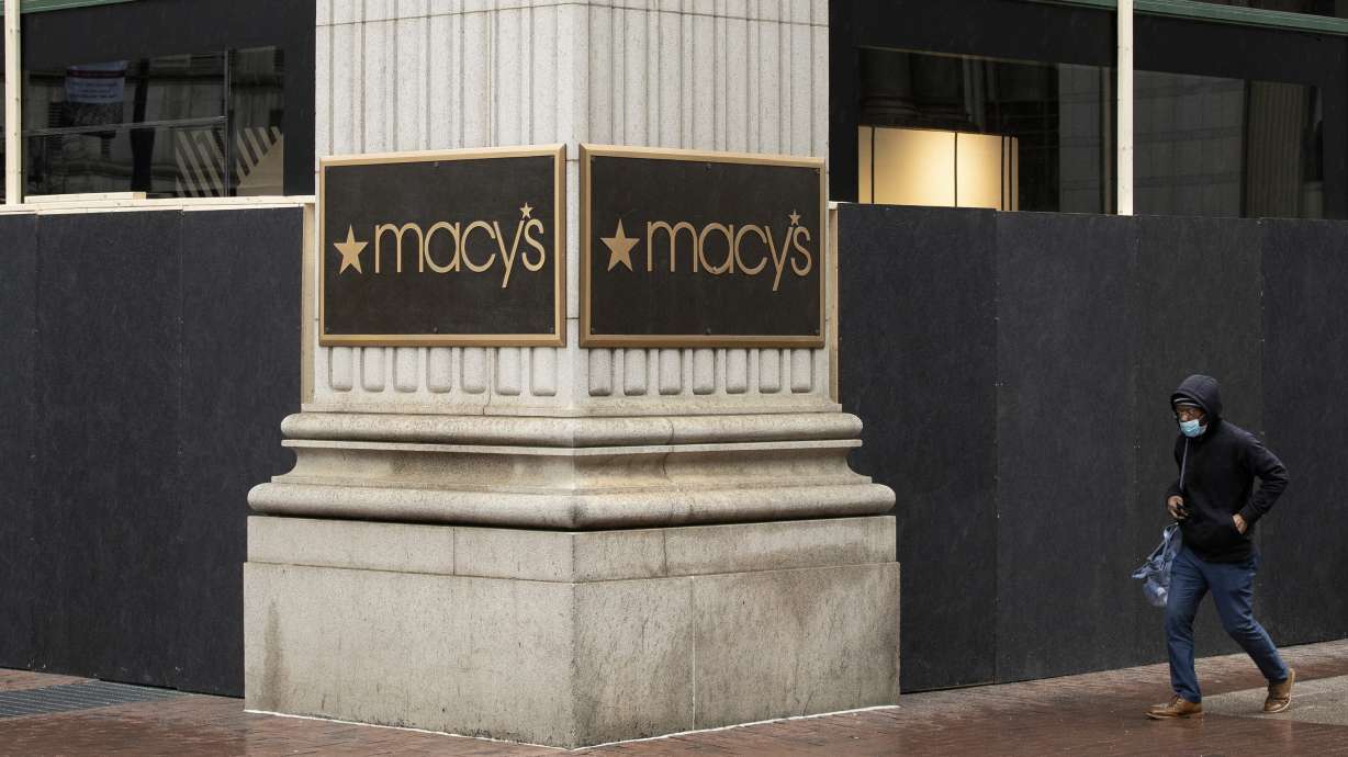 Macy's posts $431 million loss as sales drop 36%