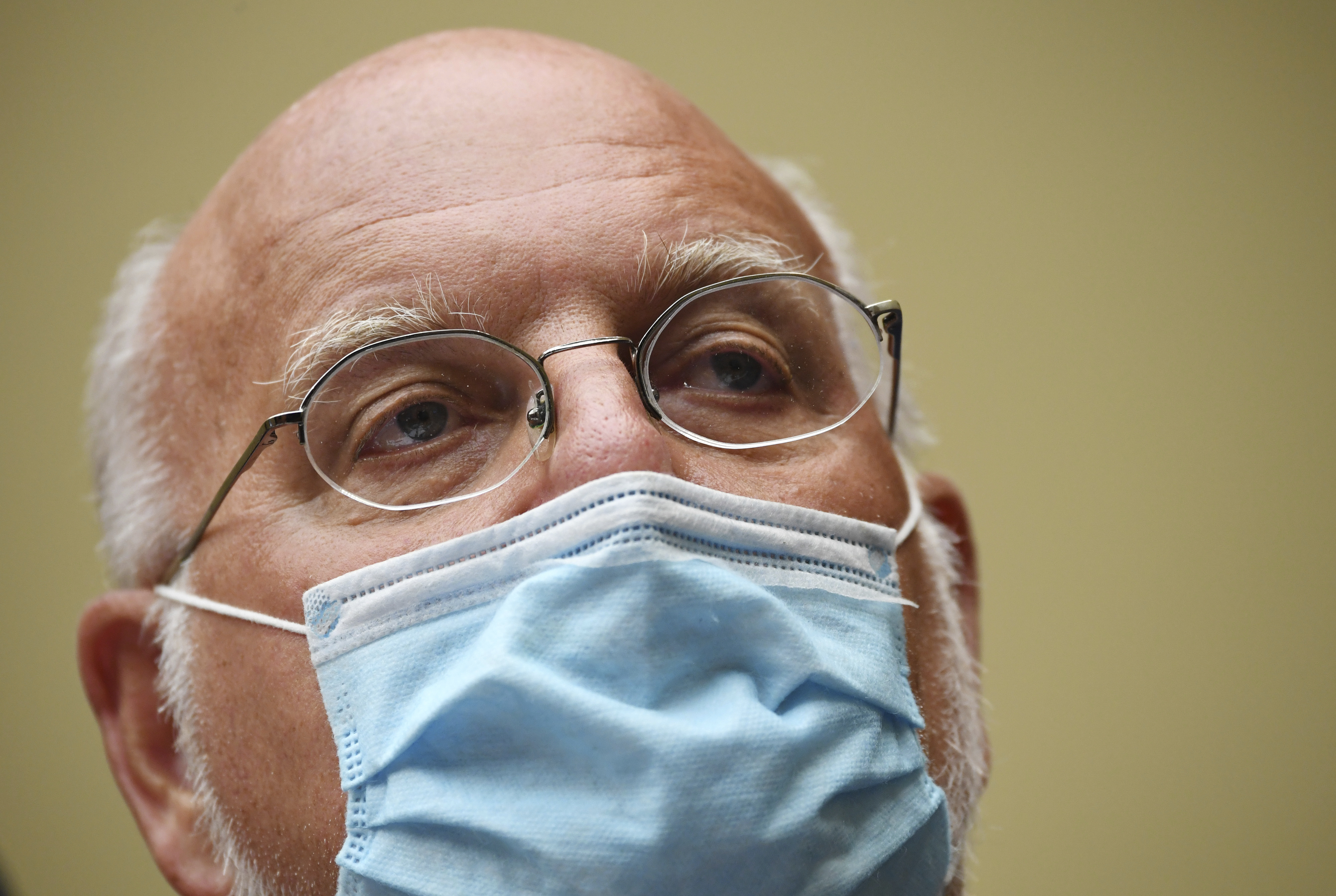 CDC tells states: Be ready to distribute vaccines on Nov. 1