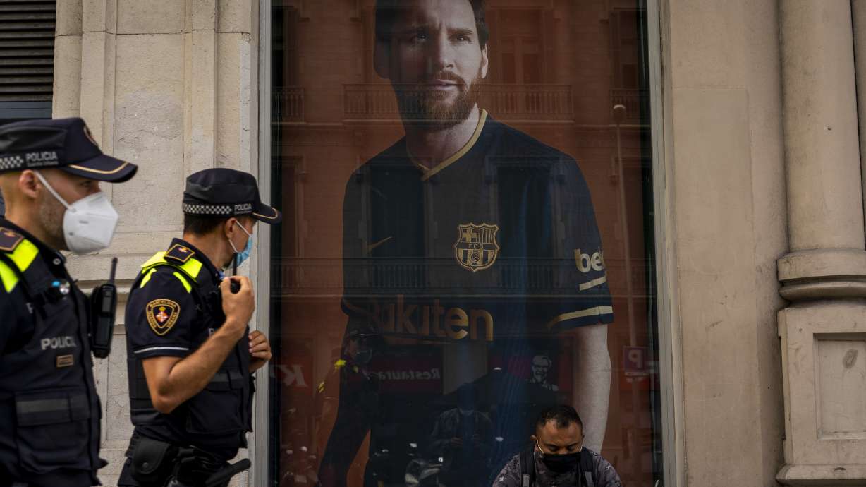 Staying with Barcelona not completely ruled out by Messi