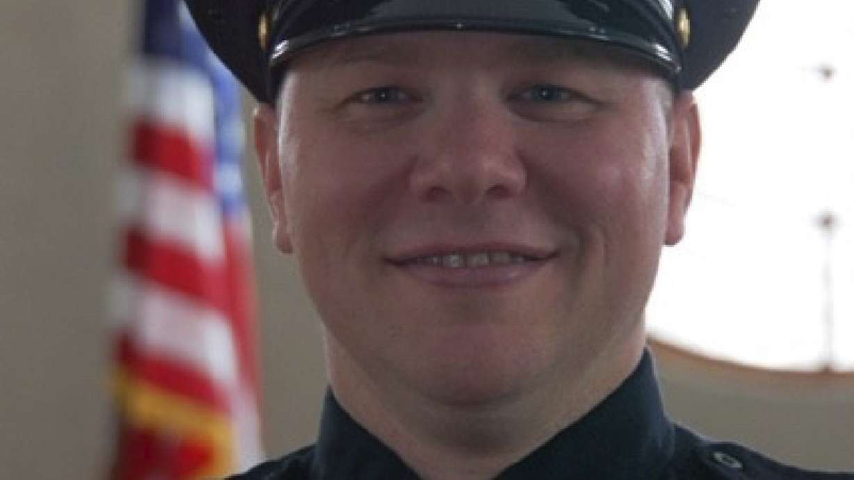 Charges: 3 teens killed detective, informant in robbery