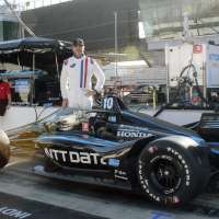 Jimmie Johnson teams with Ganassi on 2-year IndyCar program