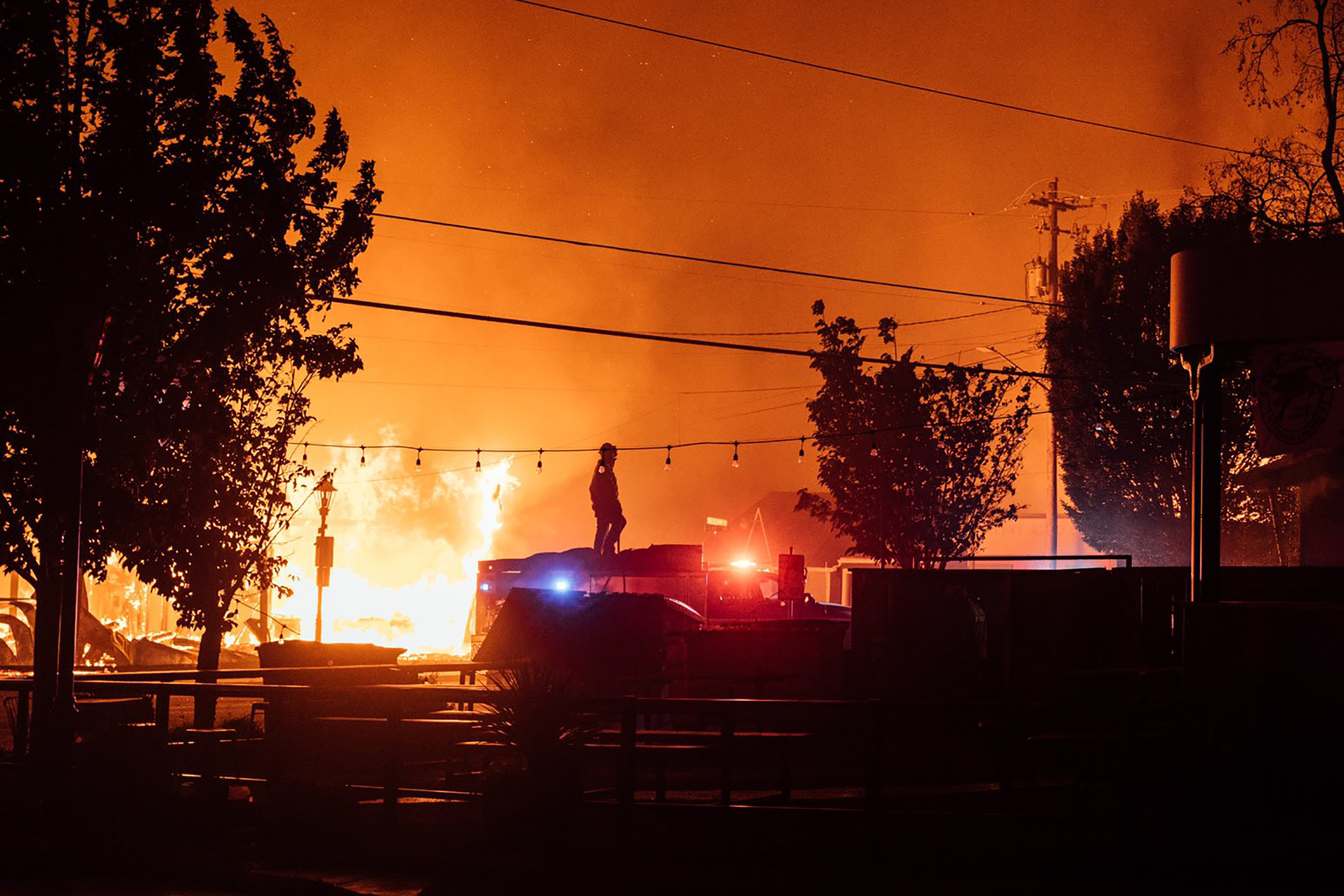 Oregon officials prepare for possibility of 'mass fatality event' as 2 large wildfires may merge