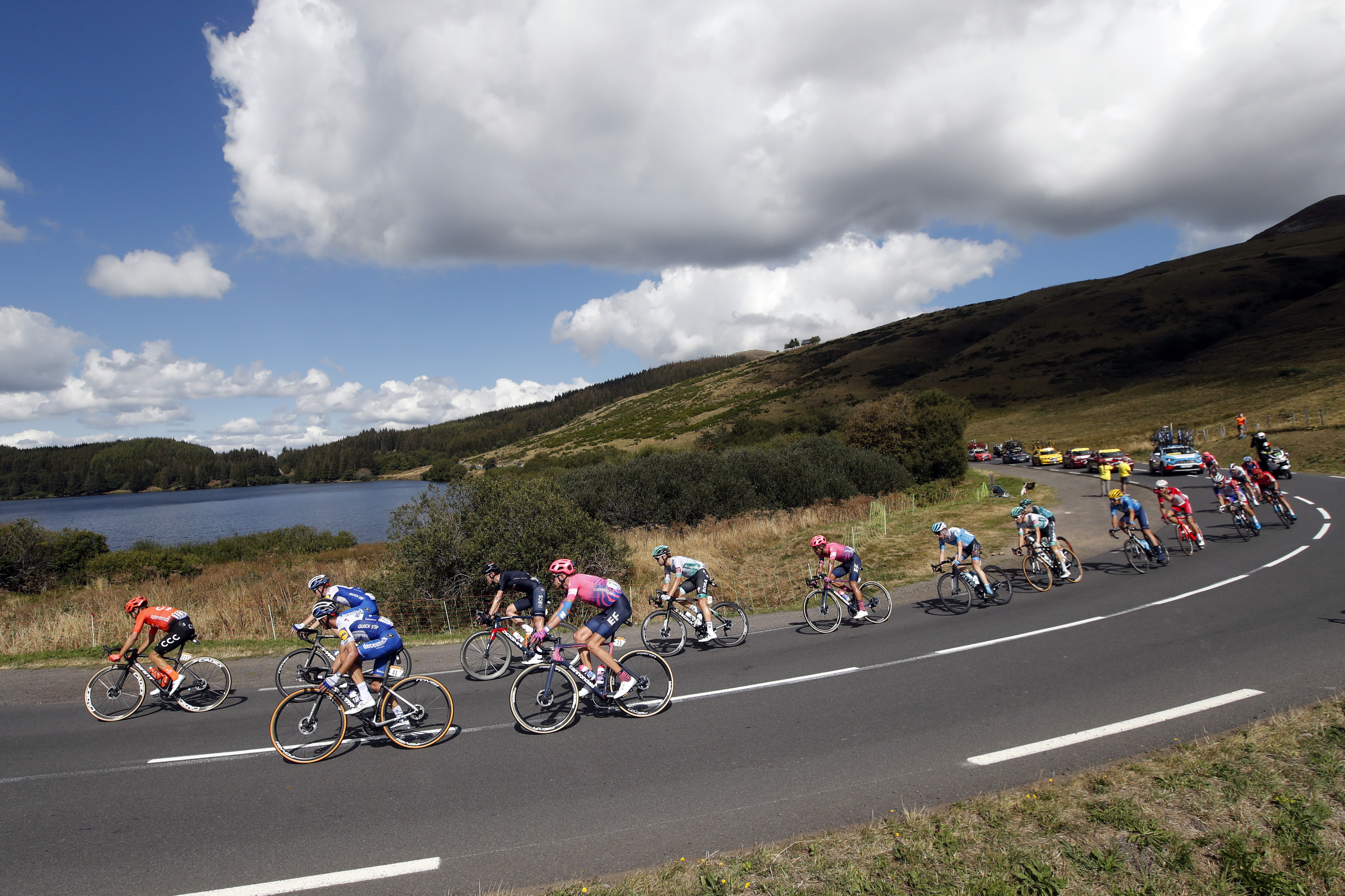 Roglic imperial on Tour de France Stage 13 won by Martinez