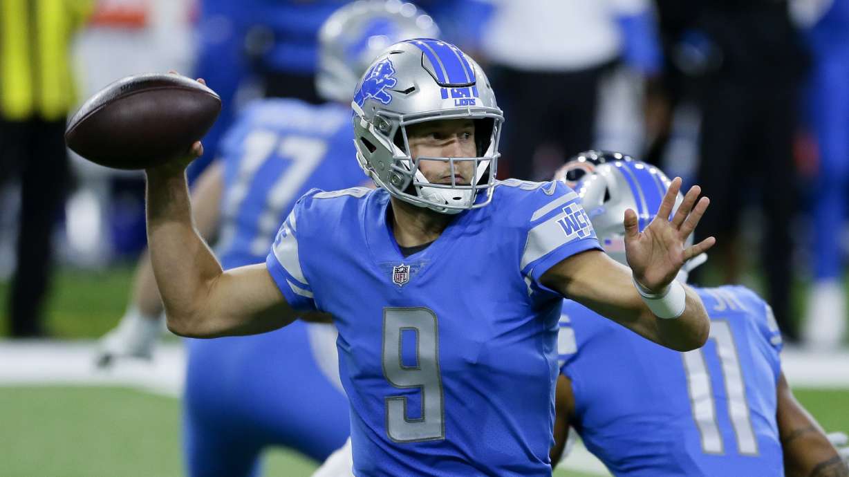Trubisky throws 3 TDs in 4th to help Bears beat Lions 27-23