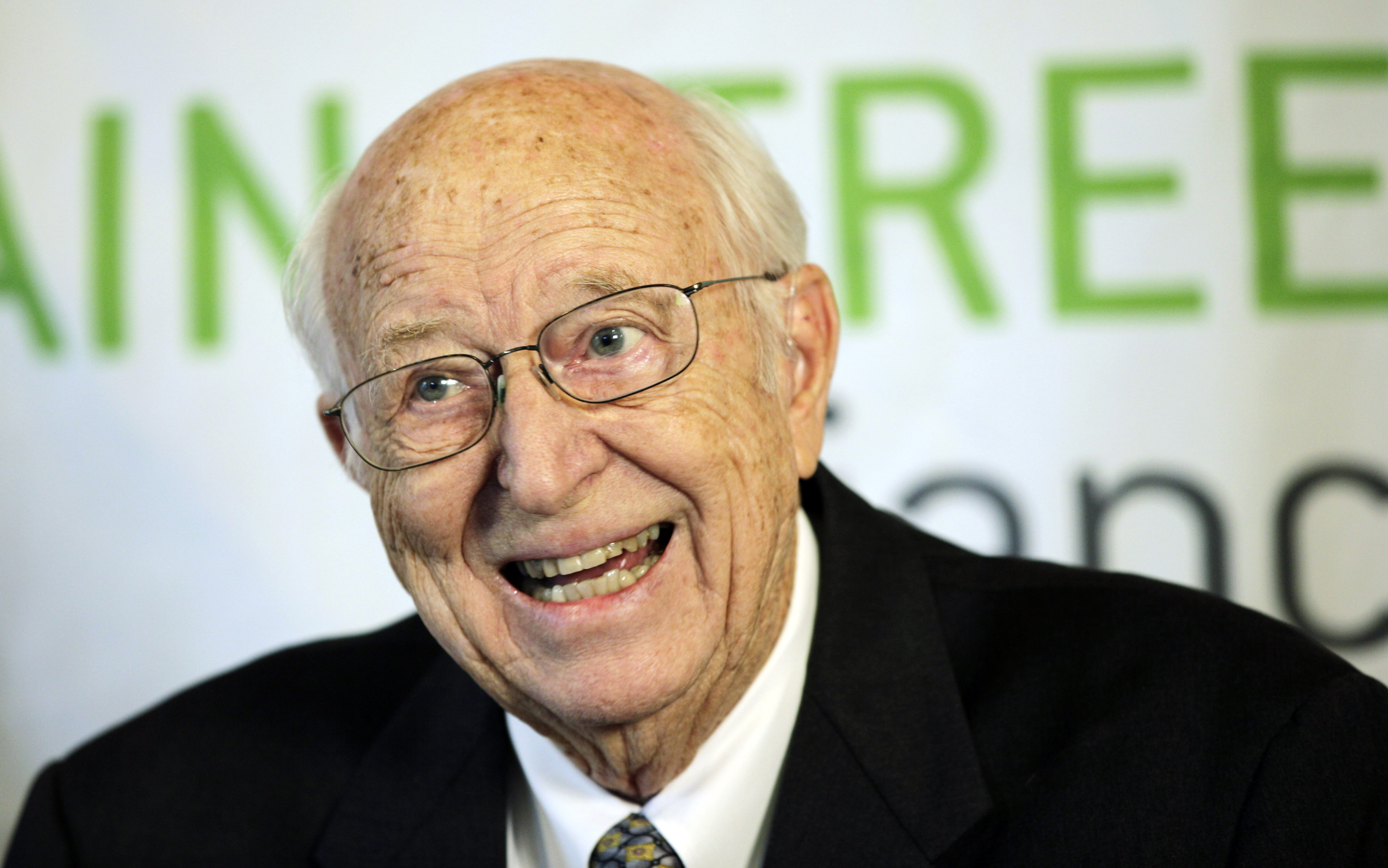 Bill Gates Sr., father of Microsoft co-founder, dies at 94