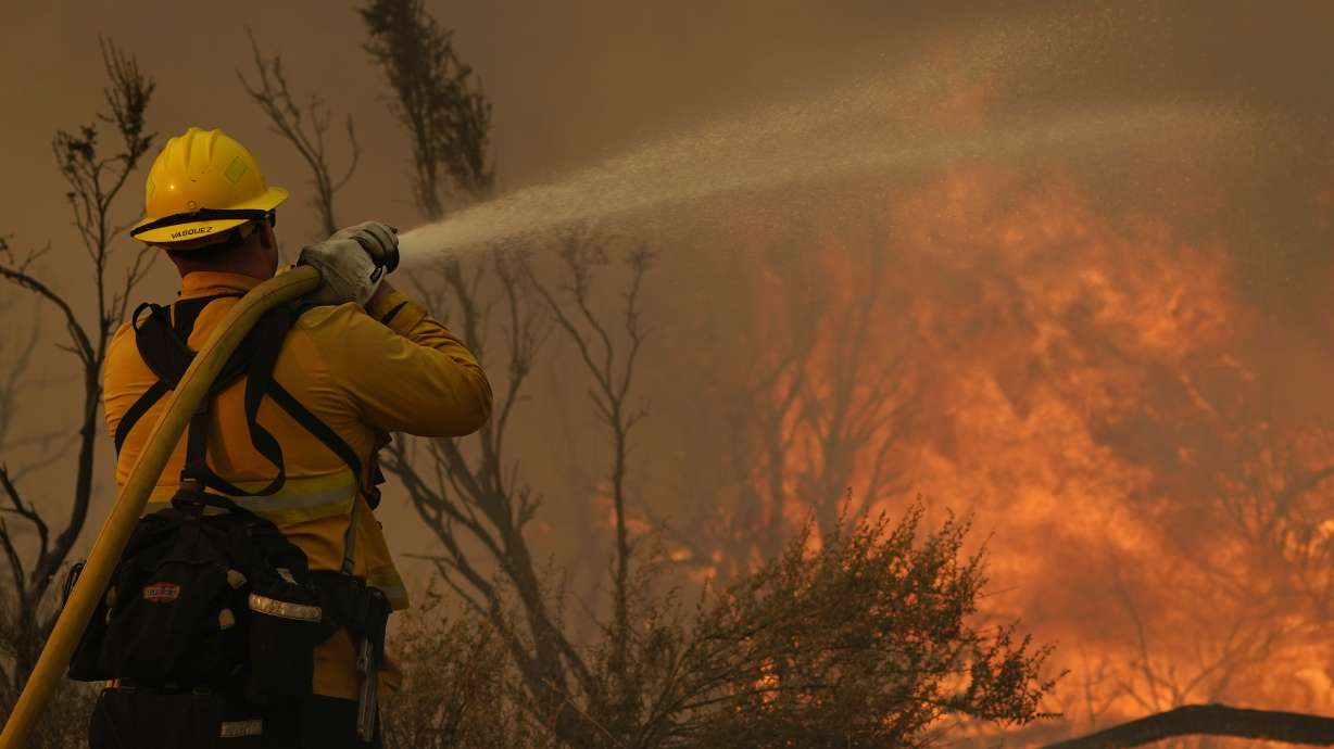 California wildfire likely to grow from wind, low humidity
