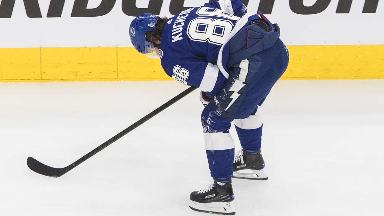 Lightning beat Stars 3-2 in Game 2, get even in Stanley Cup