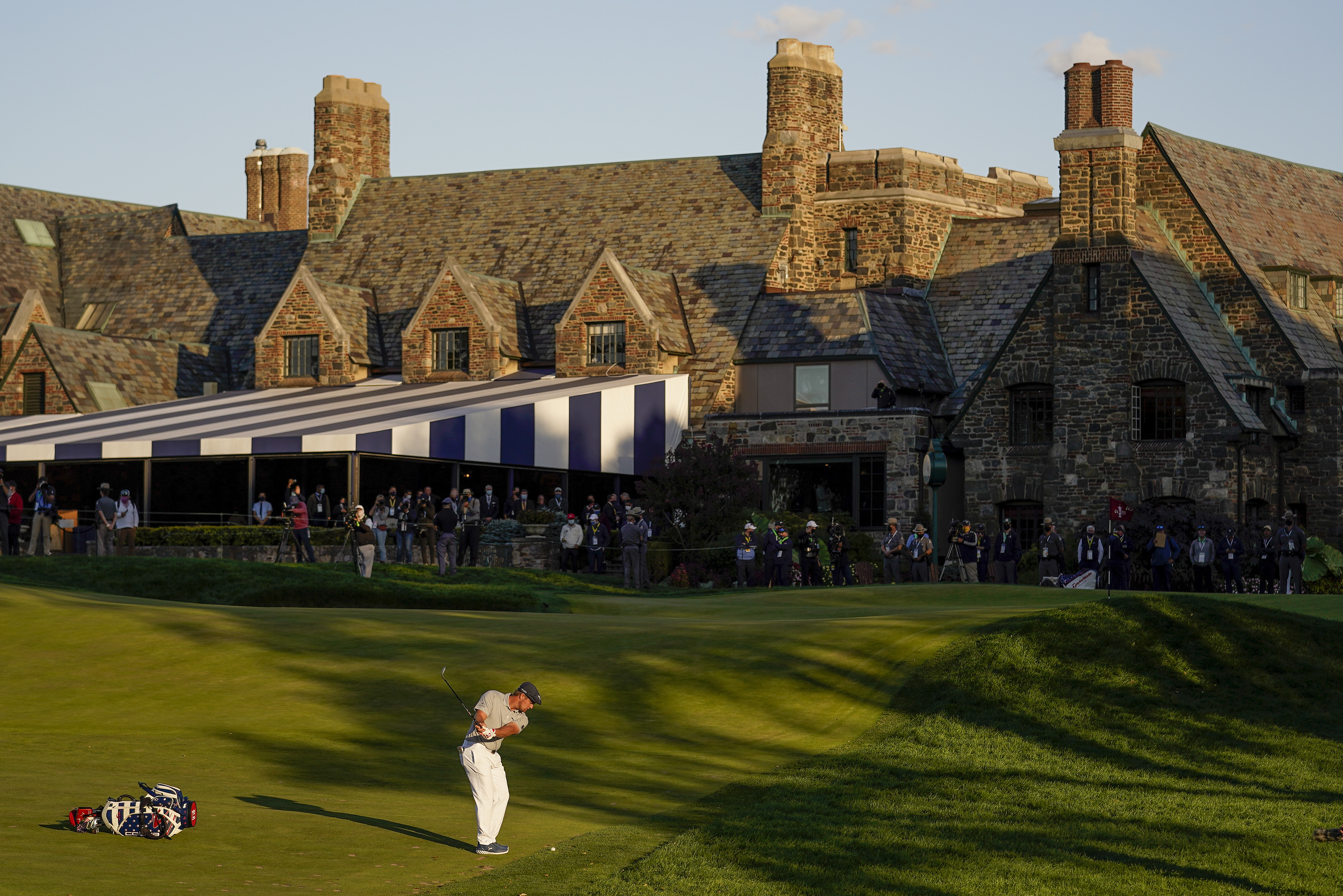 Mickelson and late-night range session key for DeChambeau