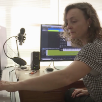 Australian child TV star turned mom runs YouTube show from her Utah County home