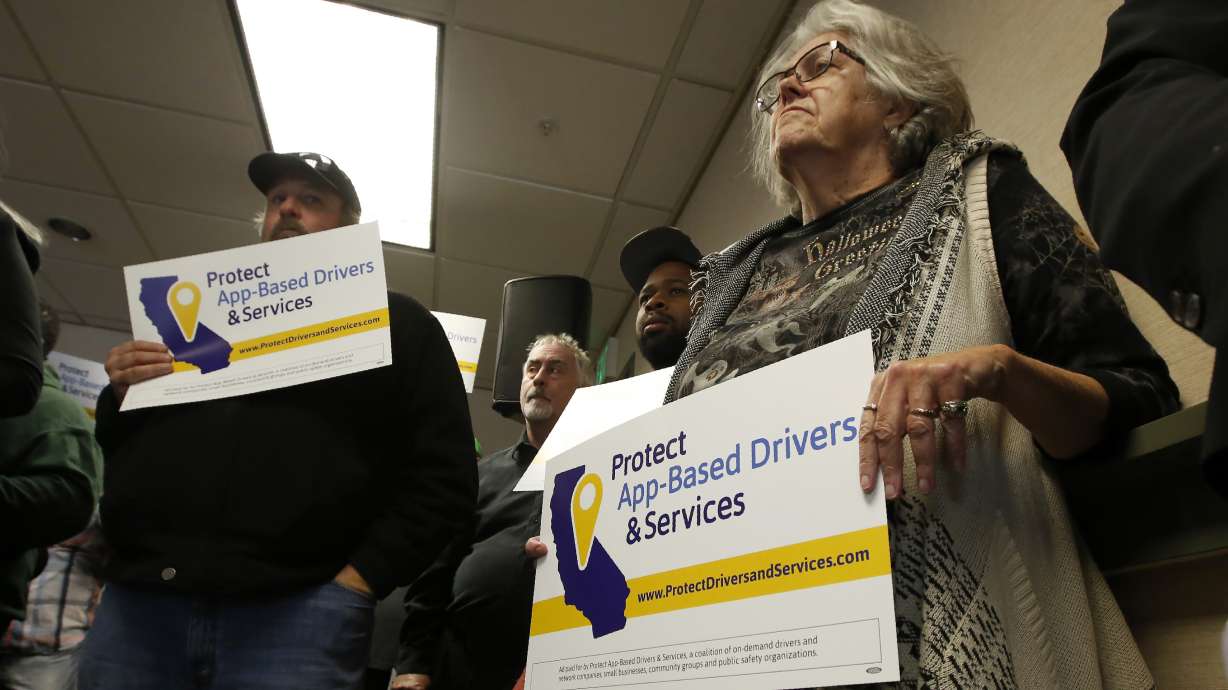 Uber, Lyft look to kill California law on app-based drivers