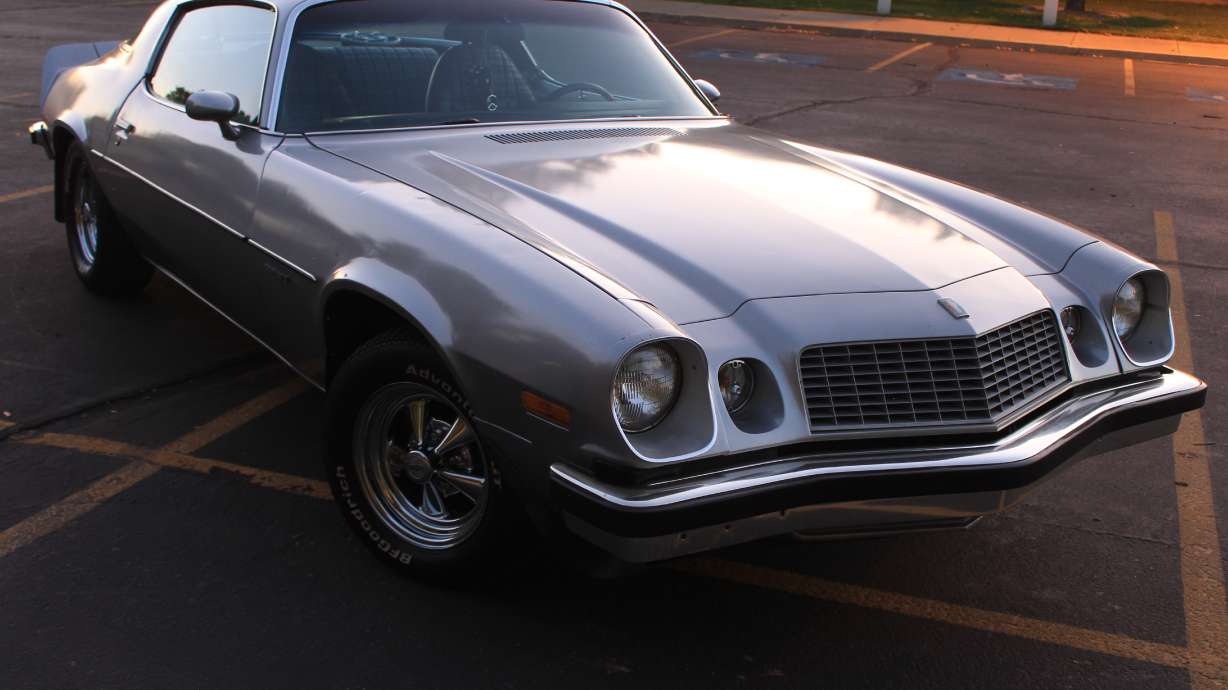 Mother-daughter connection puts the 'ma' in Camaro