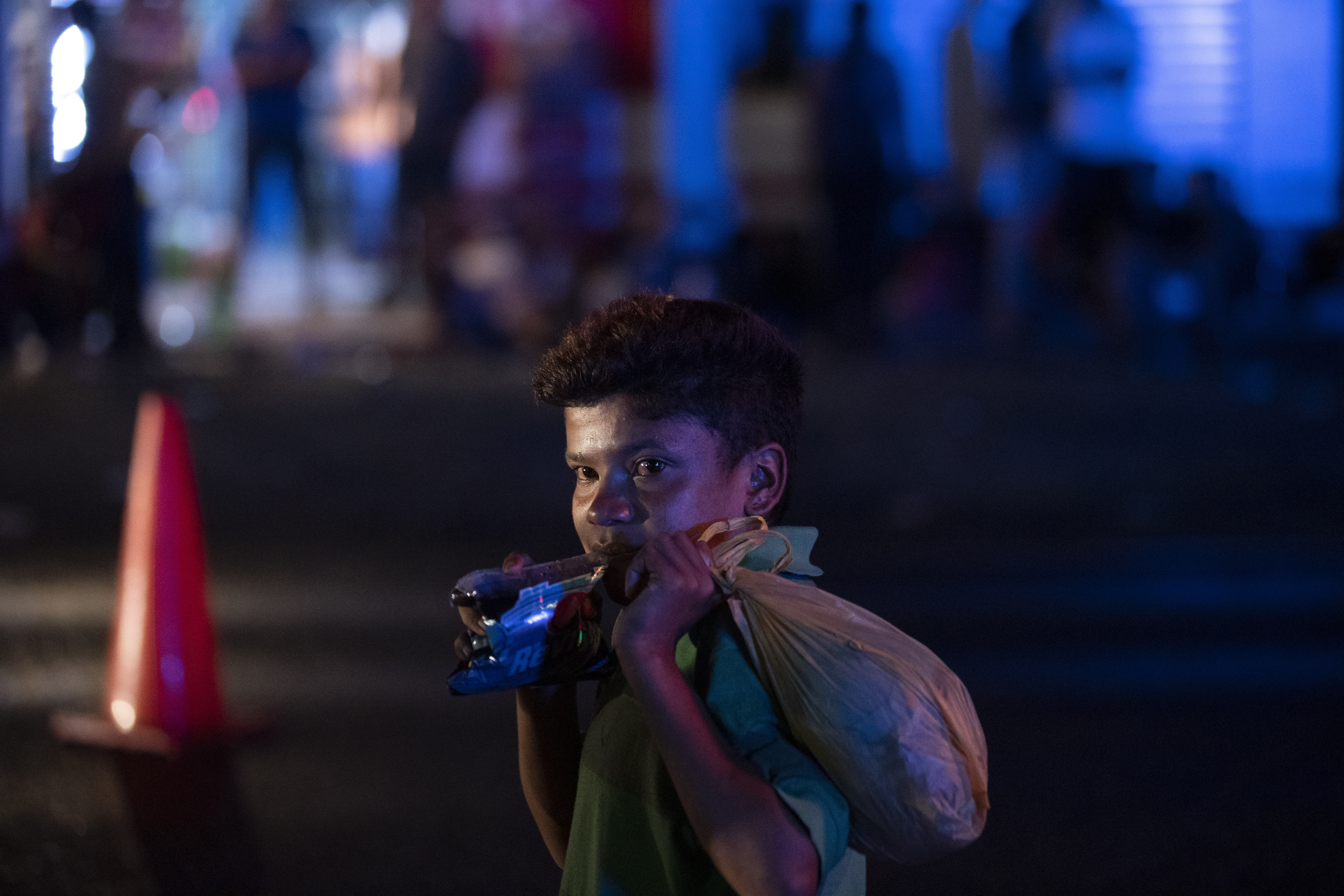 Migrants cross Guatemala despite government threats