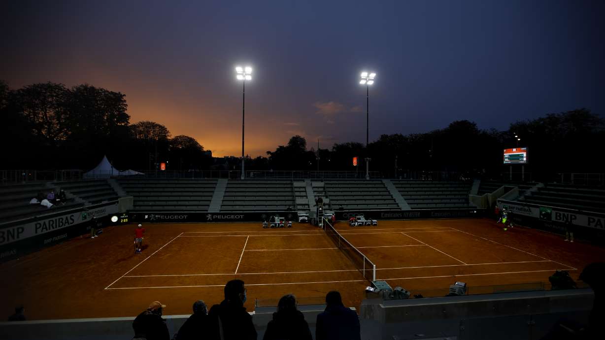 The body clock of France thrown off-kilter by autumn tennis