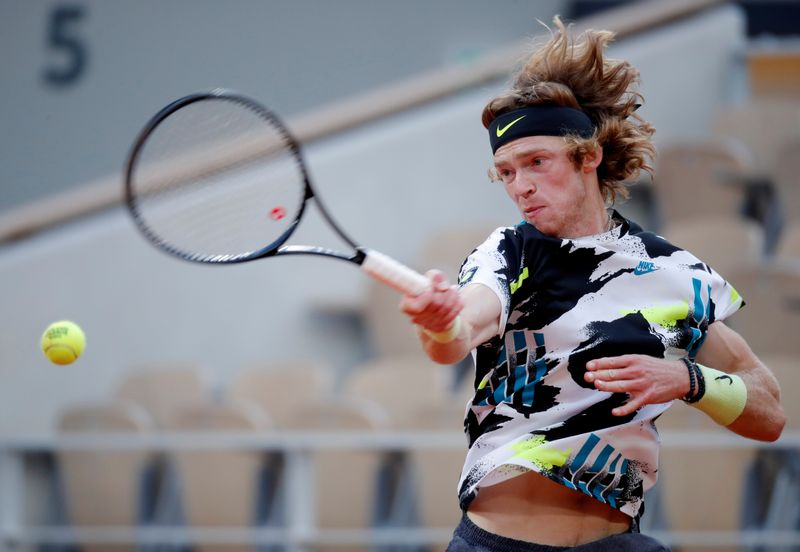 Tennis - French Open - Roland Garros, Paris, France - October 7, 2020  Russia's Andrey Rublev in action during his quarter final match against Greece's Stefanos Tsitsipas  REUTERS/Charles Platiau