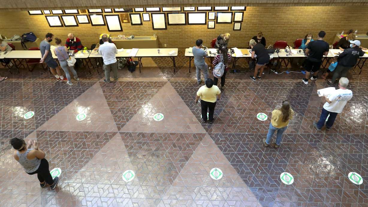 Utahns take advantage of early voting: 'A quarter of what we saw in 2016 has already voted'