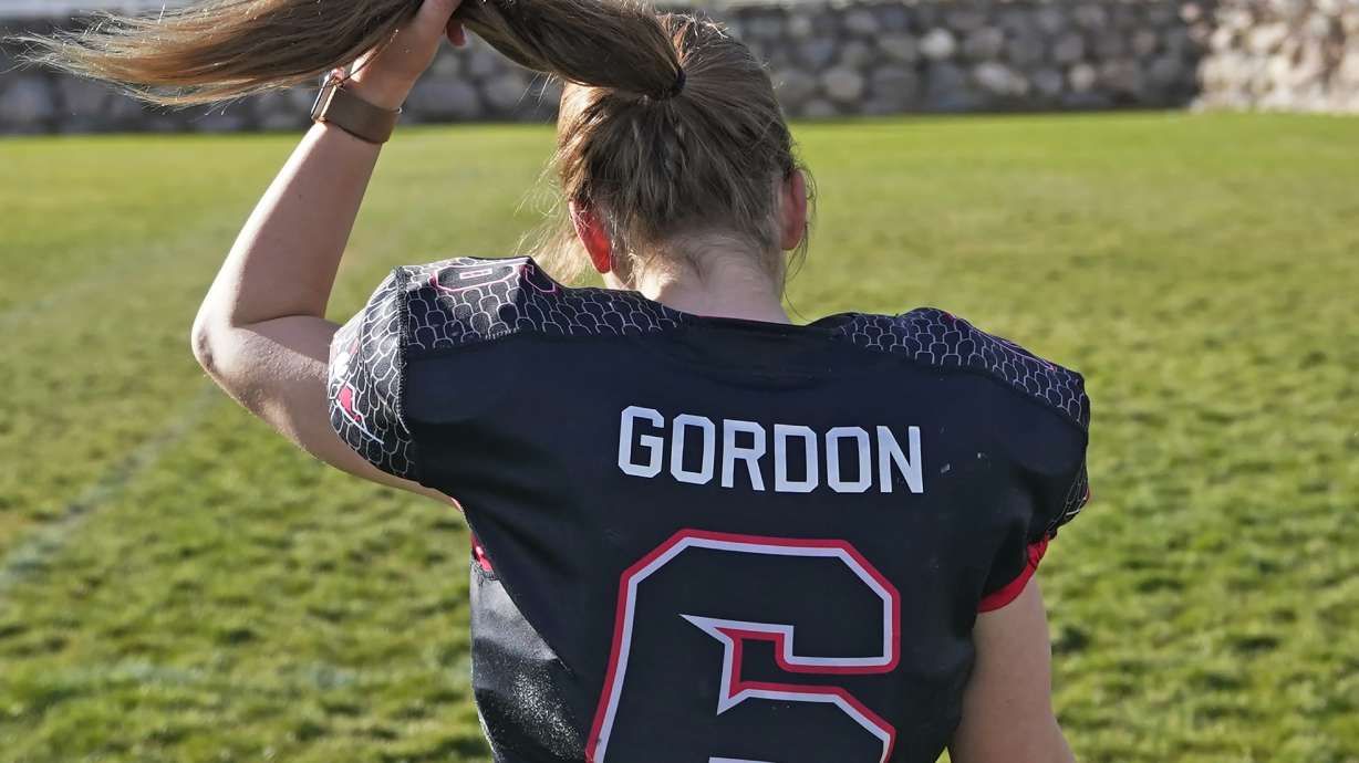 Sam Gordon Utah girls football star Sam Gordon is back in another Super Bowl ad ...