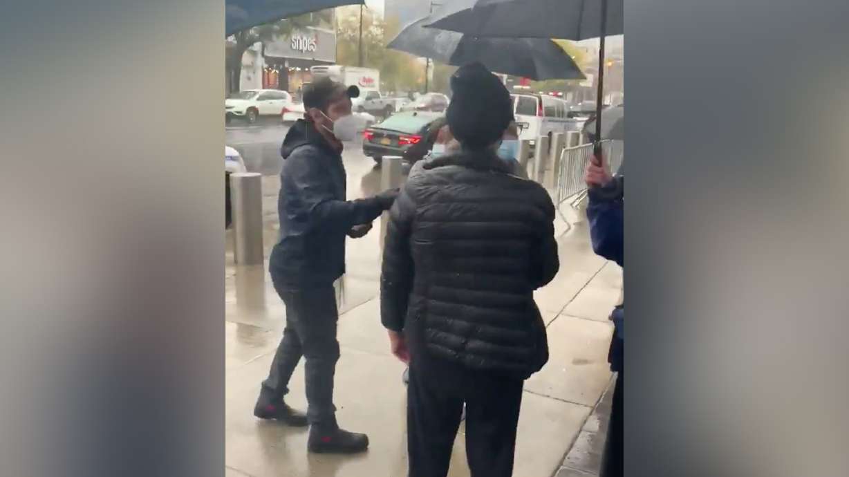 Have You Seen This? Paul Rudd surprises Brooklyn voters with cookies and thank-yous